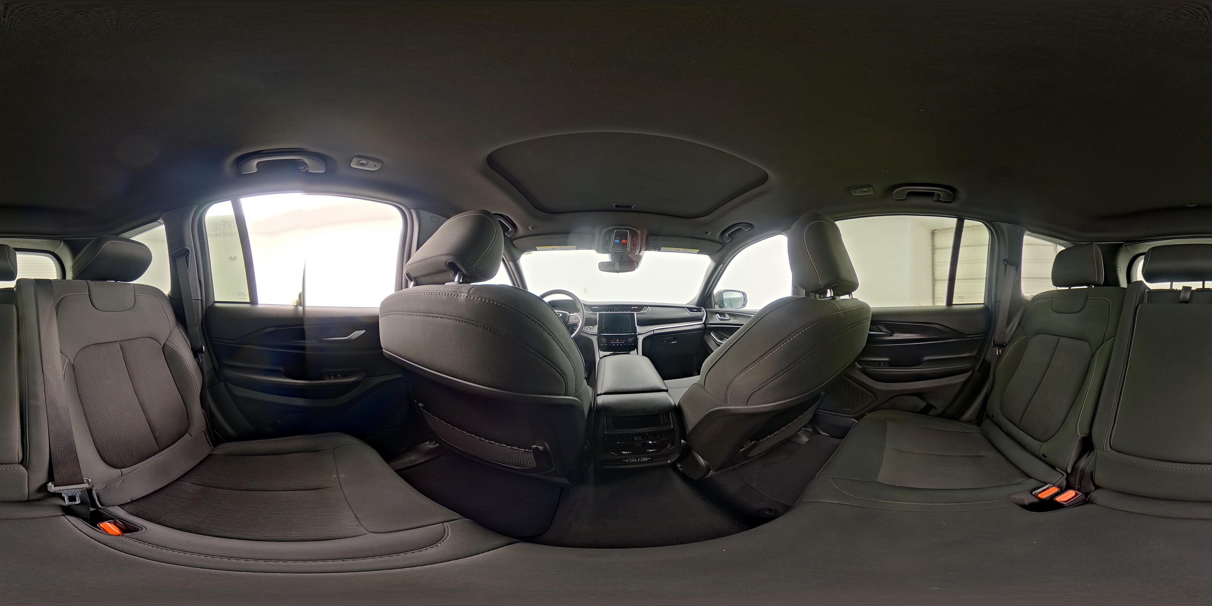 2024 Jeep Grand Cherokee Laredo - Photo 26