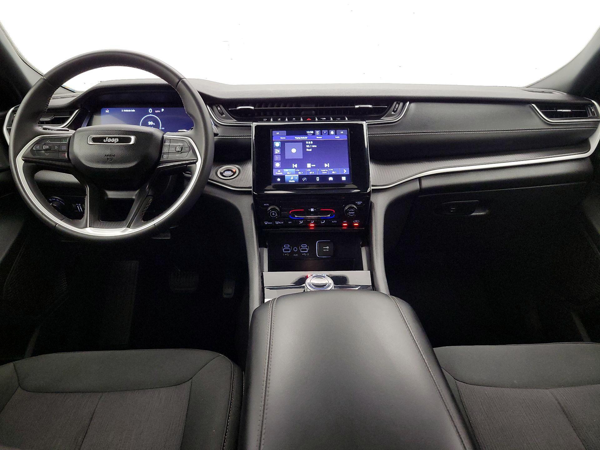 Thumbnail: 2024 Jeep Grand Cherokee - 9