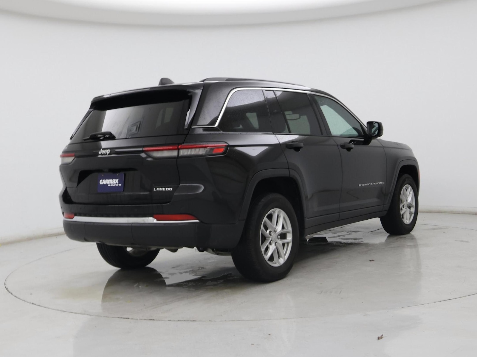 2024 Jeep Grand Cherokee Laredo - Photo 9