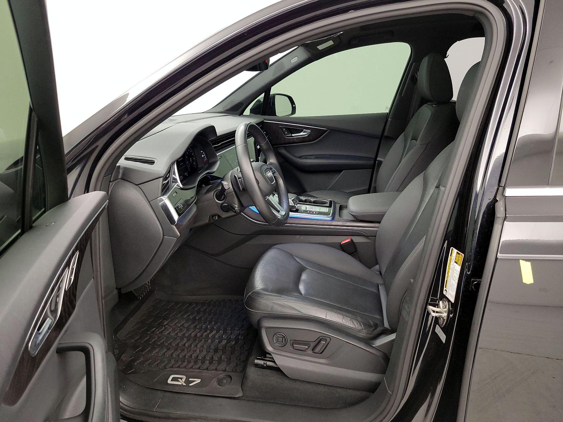 Thumbnail: 2021 Audi Q7 - 11