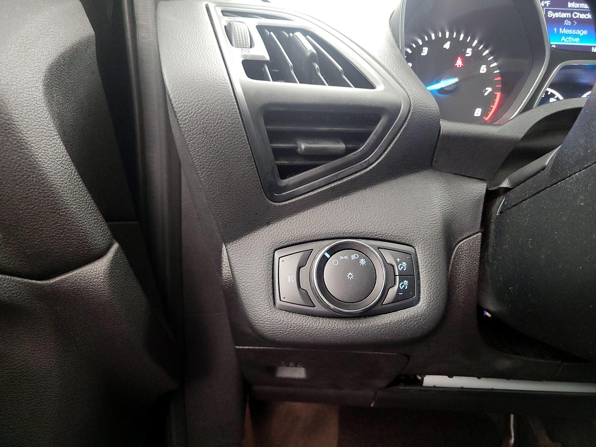 Thumbnail: 2014 Ford Escape - 13