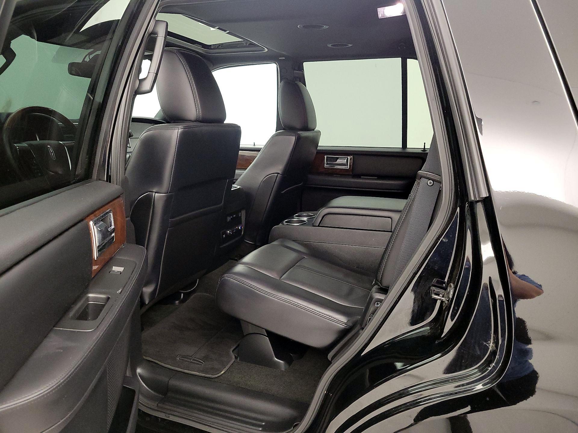 Thumbnail: 2017 Lincoln Navigator - 20