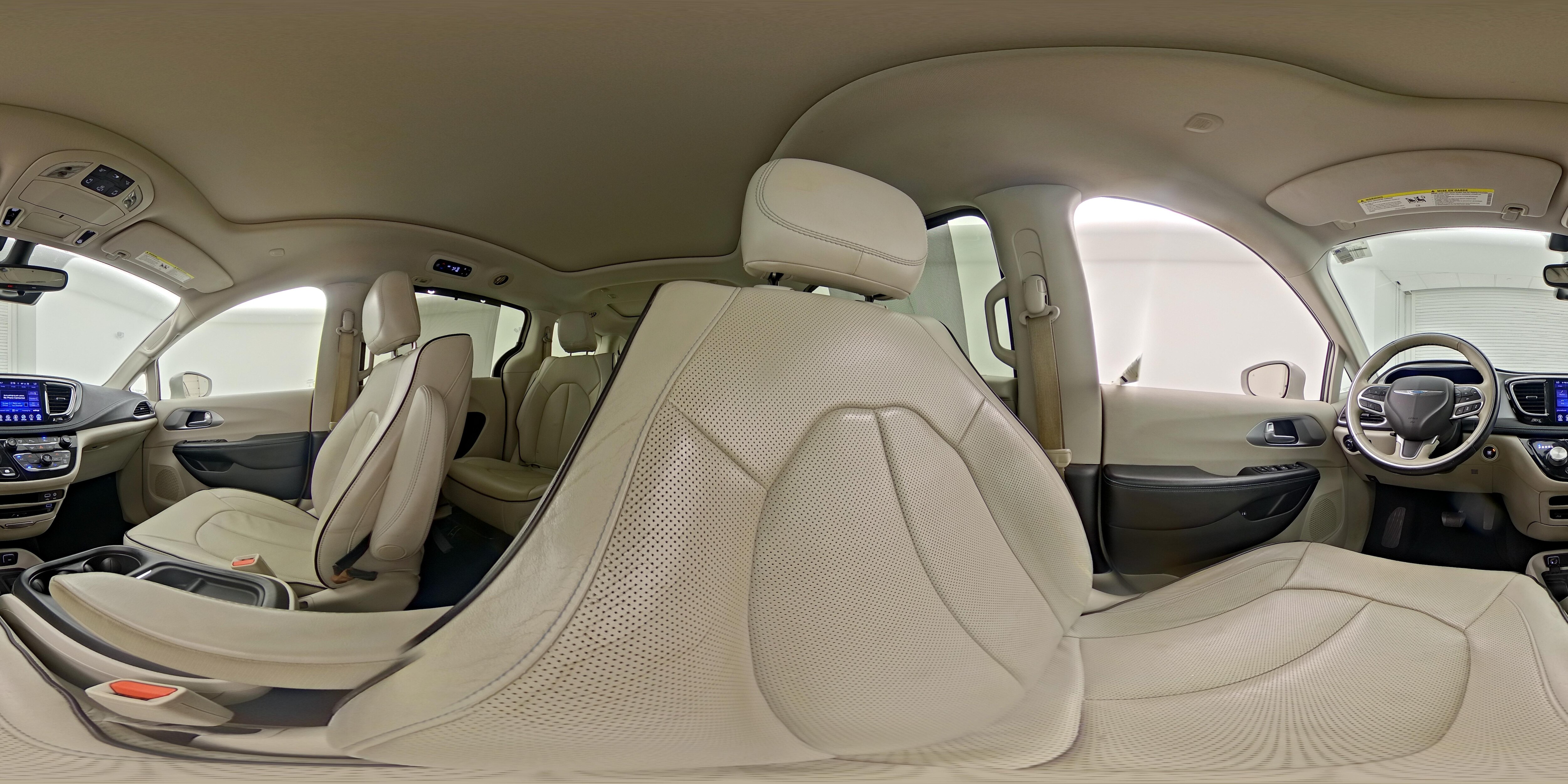 2017 Chrysler Pacifica Hybrid Platinum - Photo 30