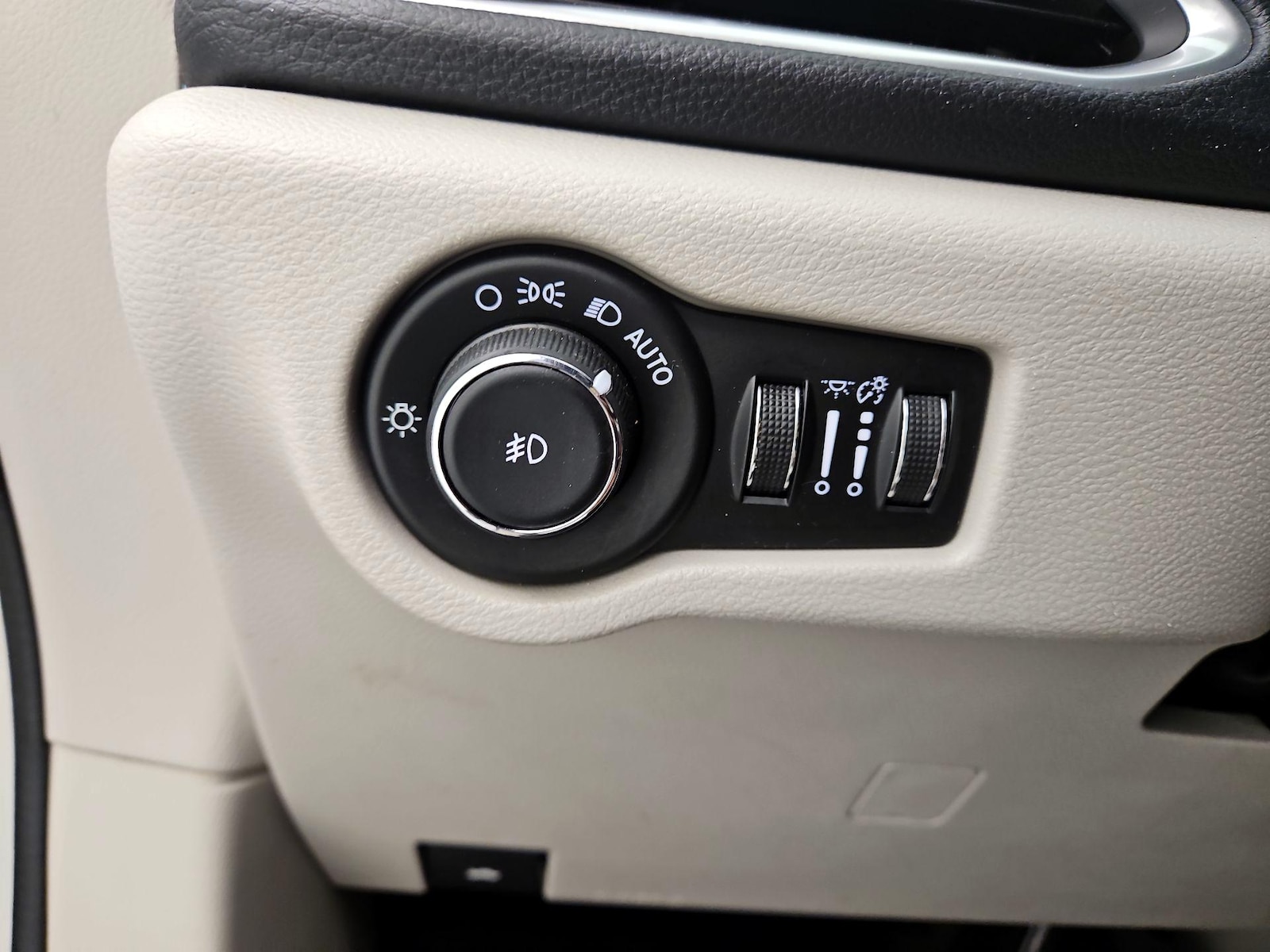 2017 Chrysler Pacifica Hybrid Platinum - Photo 14