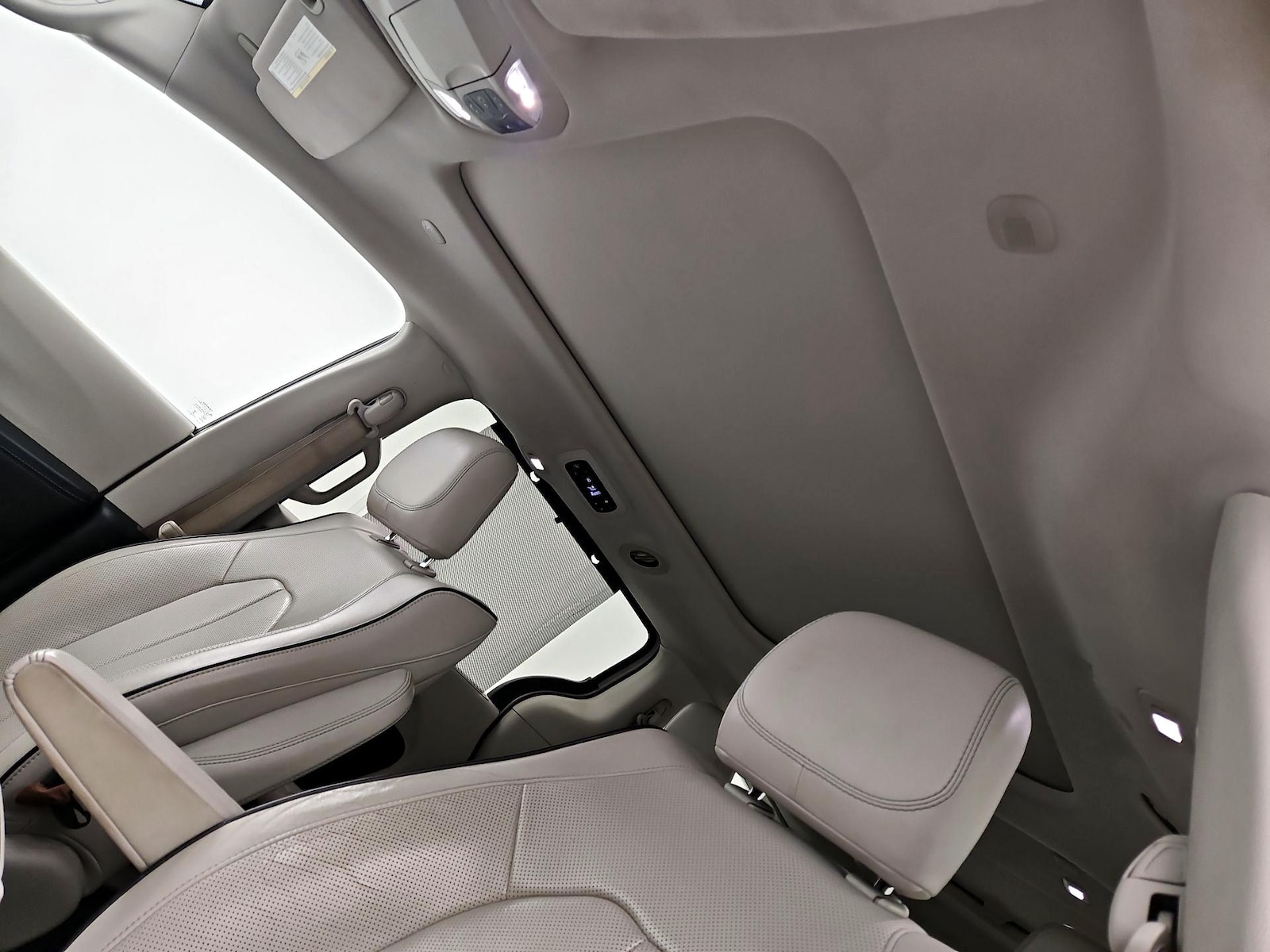 2017 Chrysler Pacifica Hybrid Platinum - Photo 21