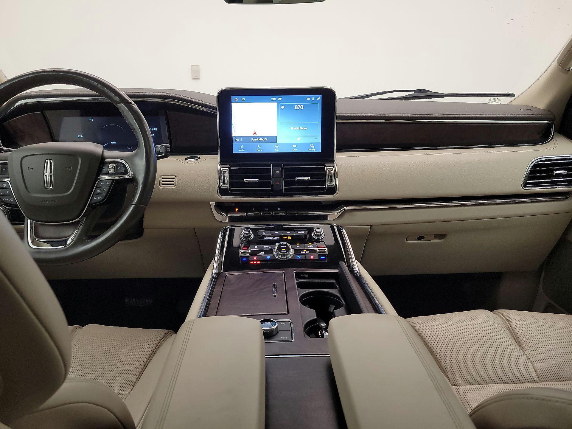 Thumbnail: 2020 Lincoln Navigator L - 9