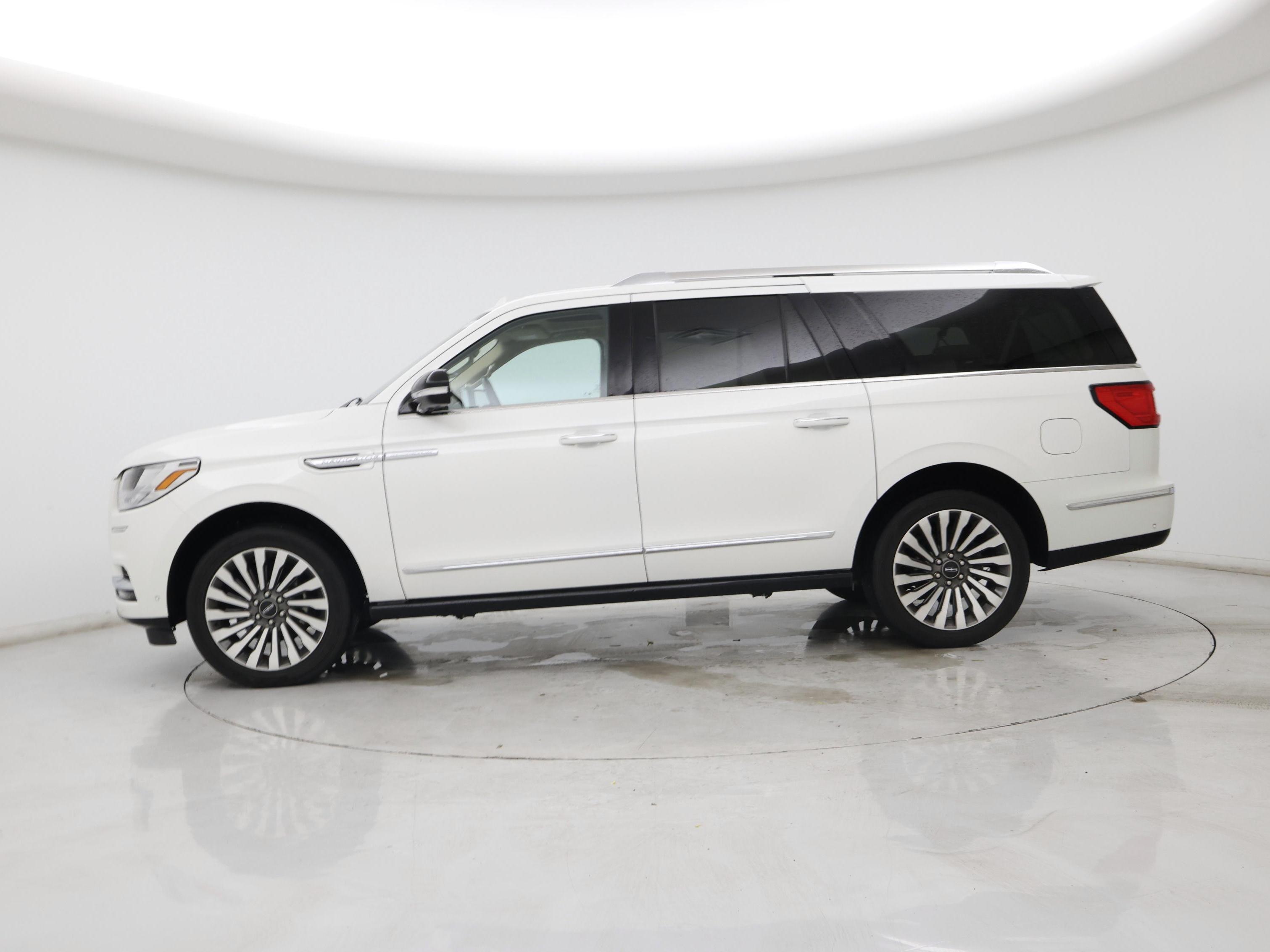 Thumbnail: 2020 Lincoln Navigator L - 3