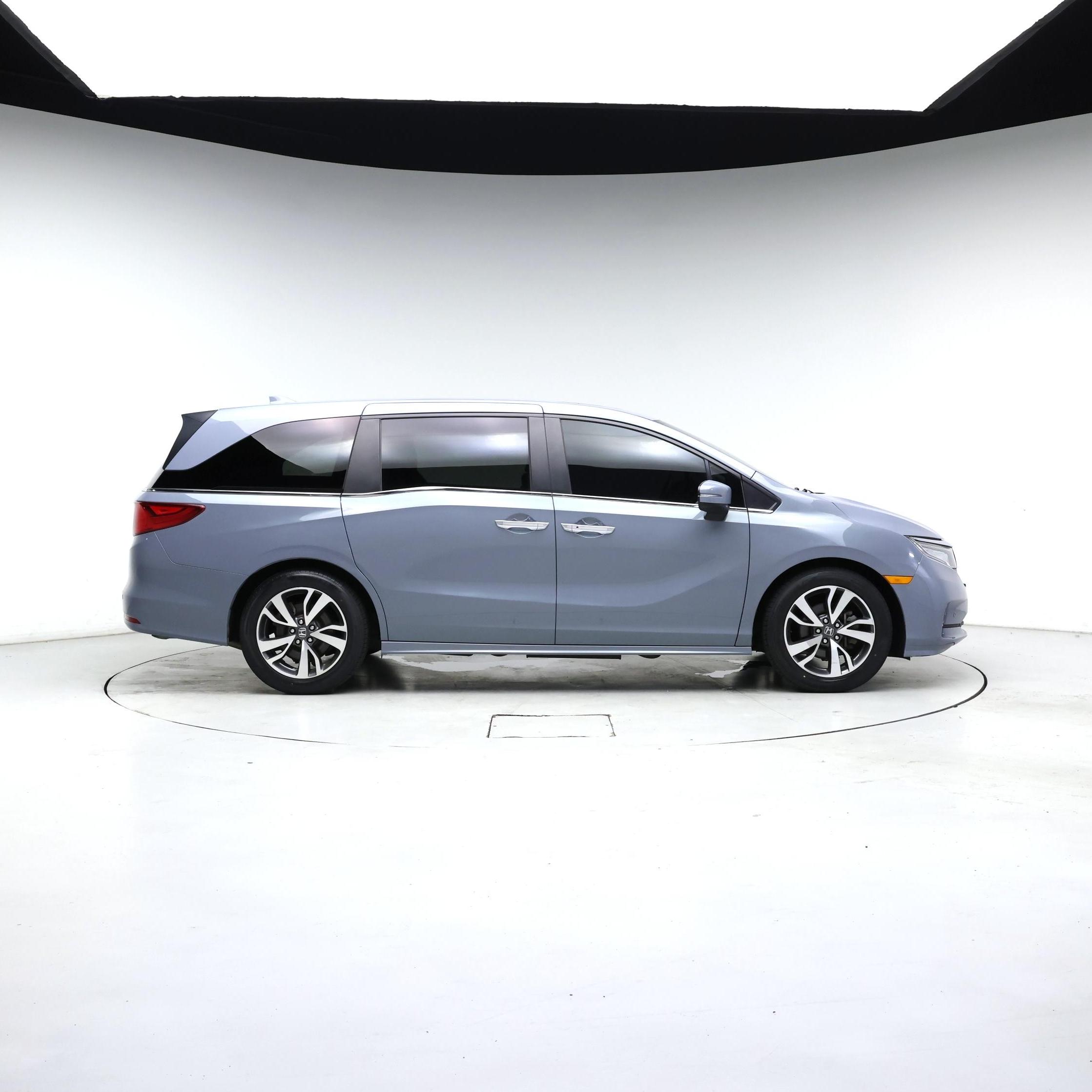 Thumbnail: 2023 Honda Odyssey - 7