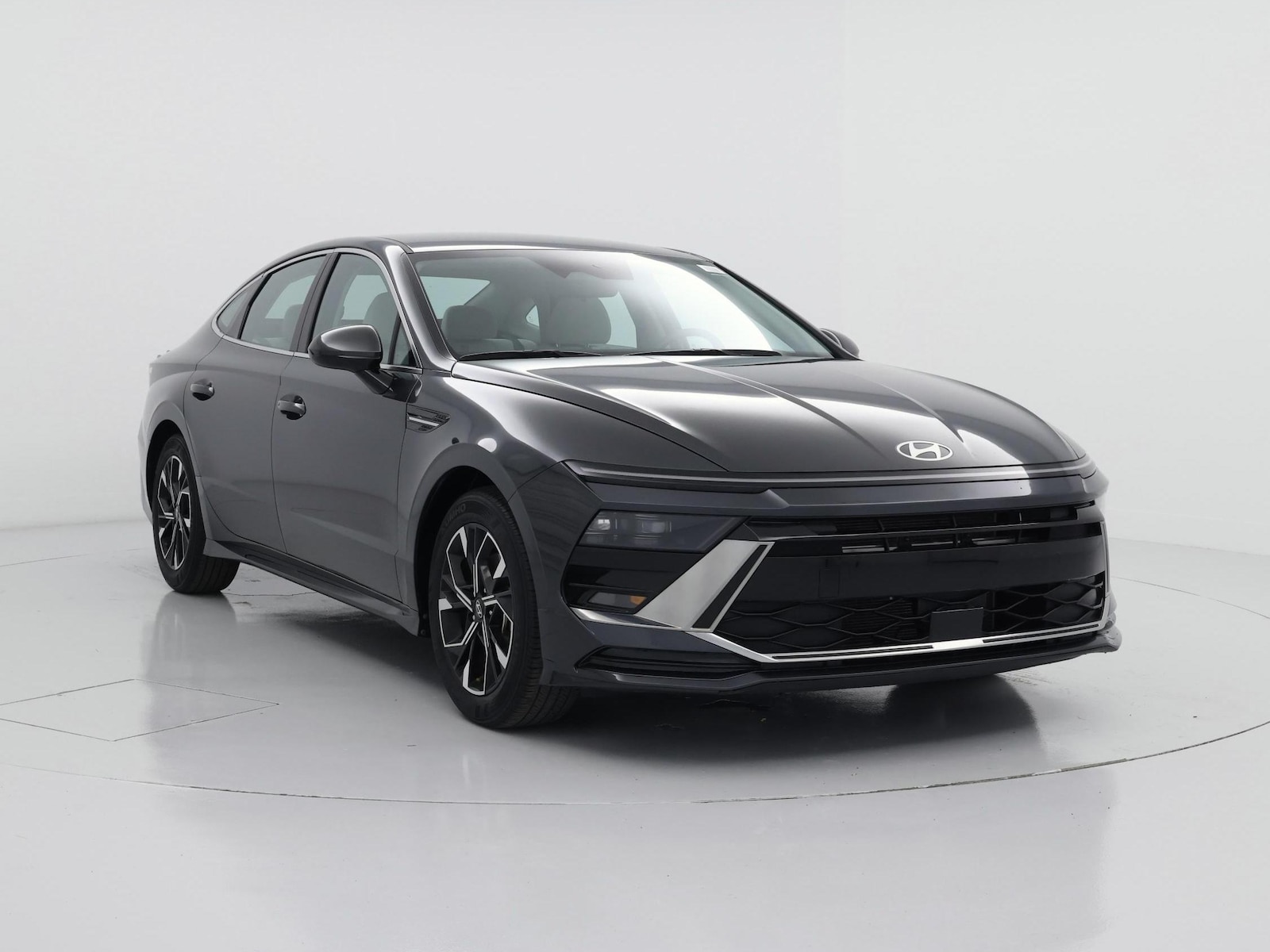 2025 Hyundai Sonata SEL - Photo 2