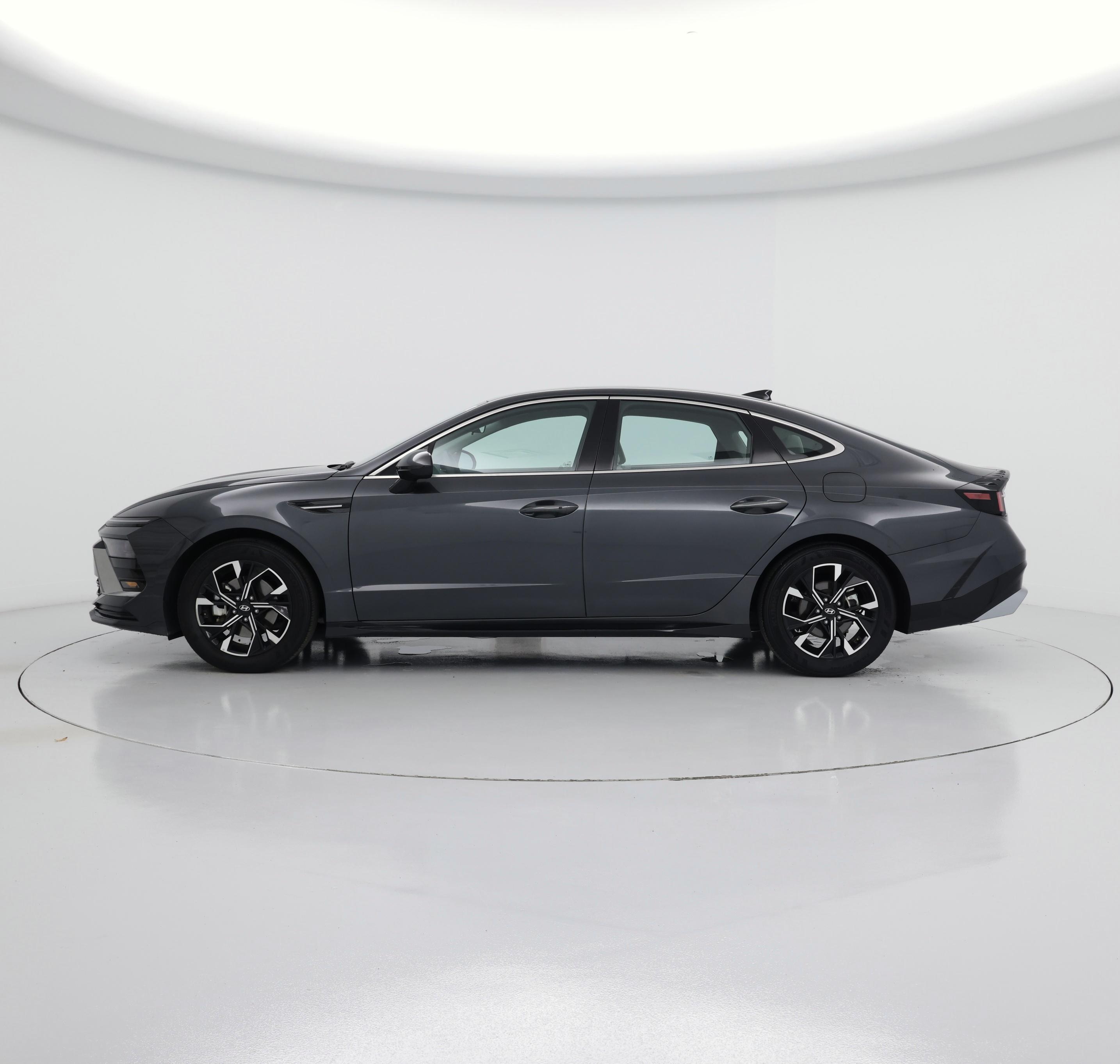 Thumbnail: 2025 Hyundai Sonata - 3