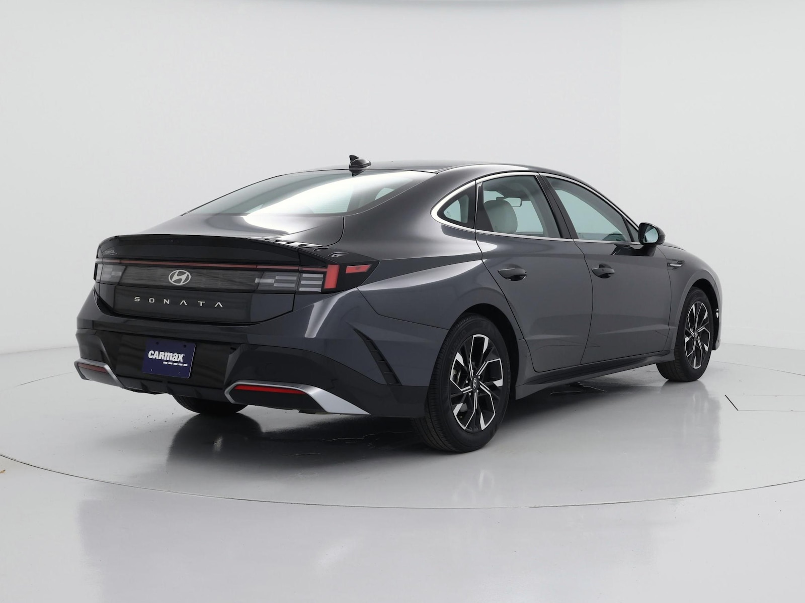 2025 Hyundai Sonata SEL - Photo 9