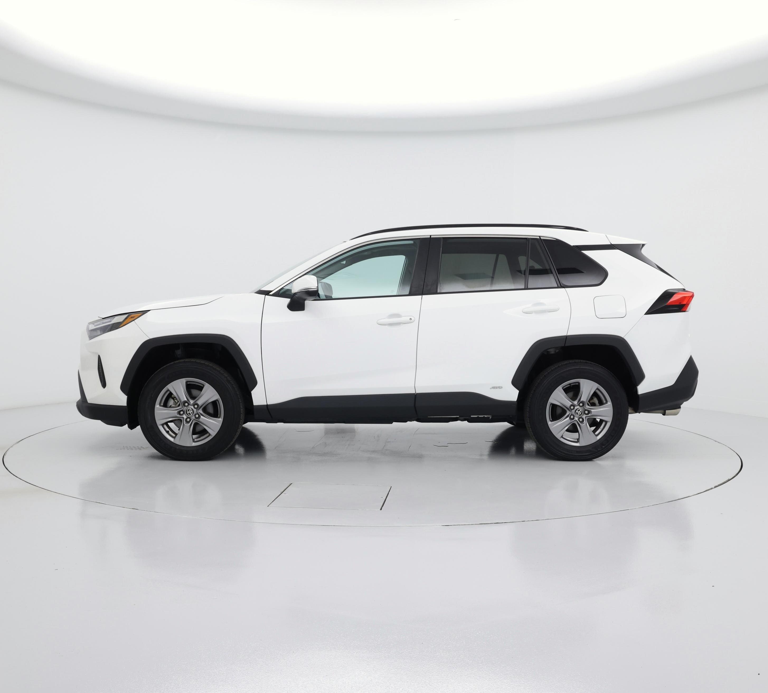Thumbnail: 2023 Toyota RAV4 - 3