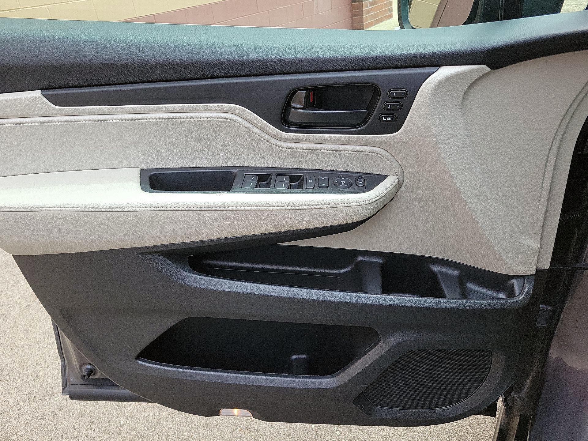 Thumbnail: 2025 Honda Odyssey - 10