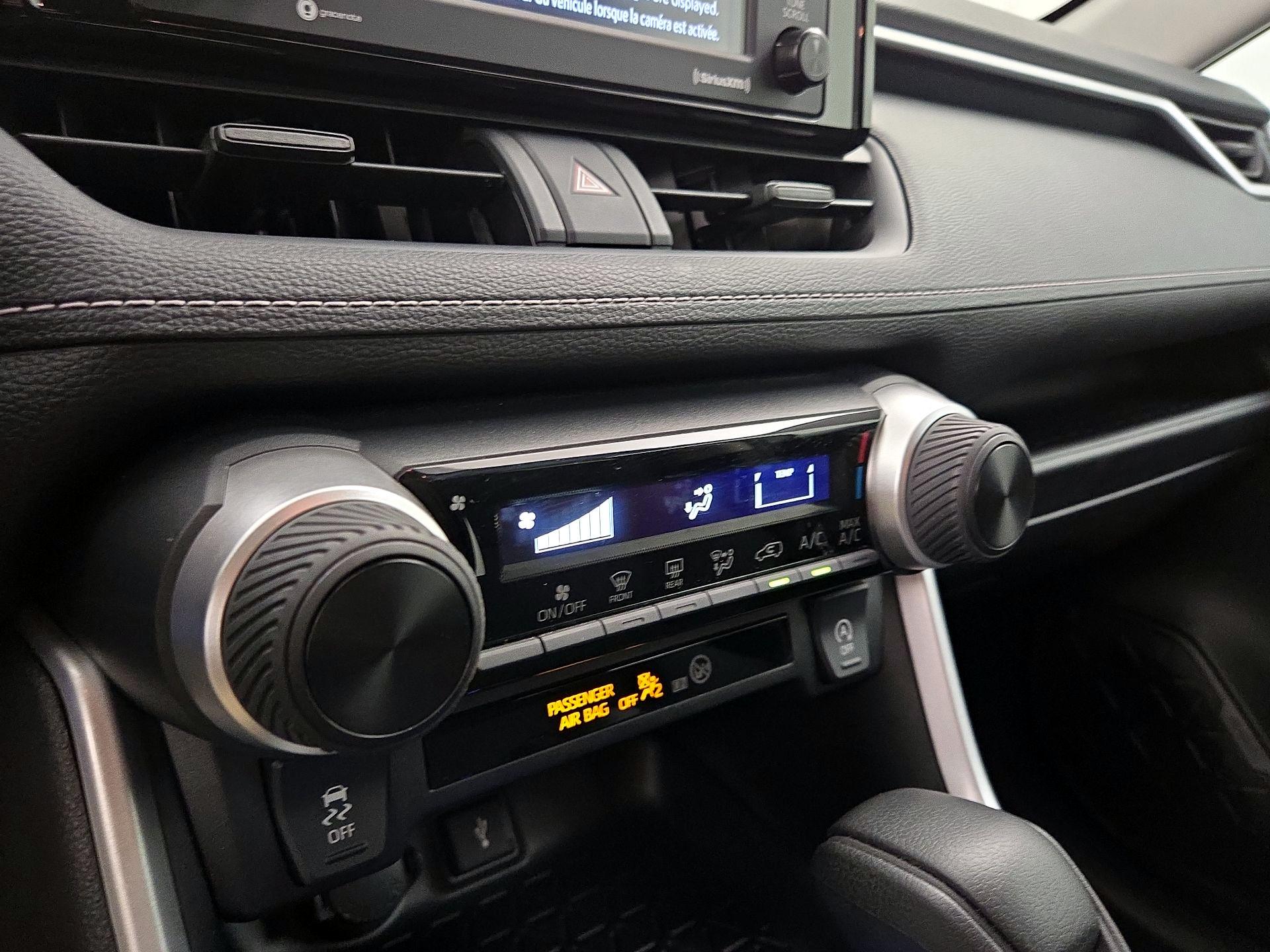 Thumbnail: 2021 Toyota RAV4 - 16