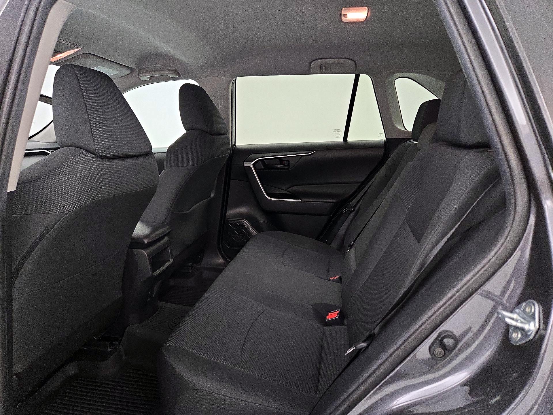 Thumbnail: 2021 Toyota RAV4 - 19