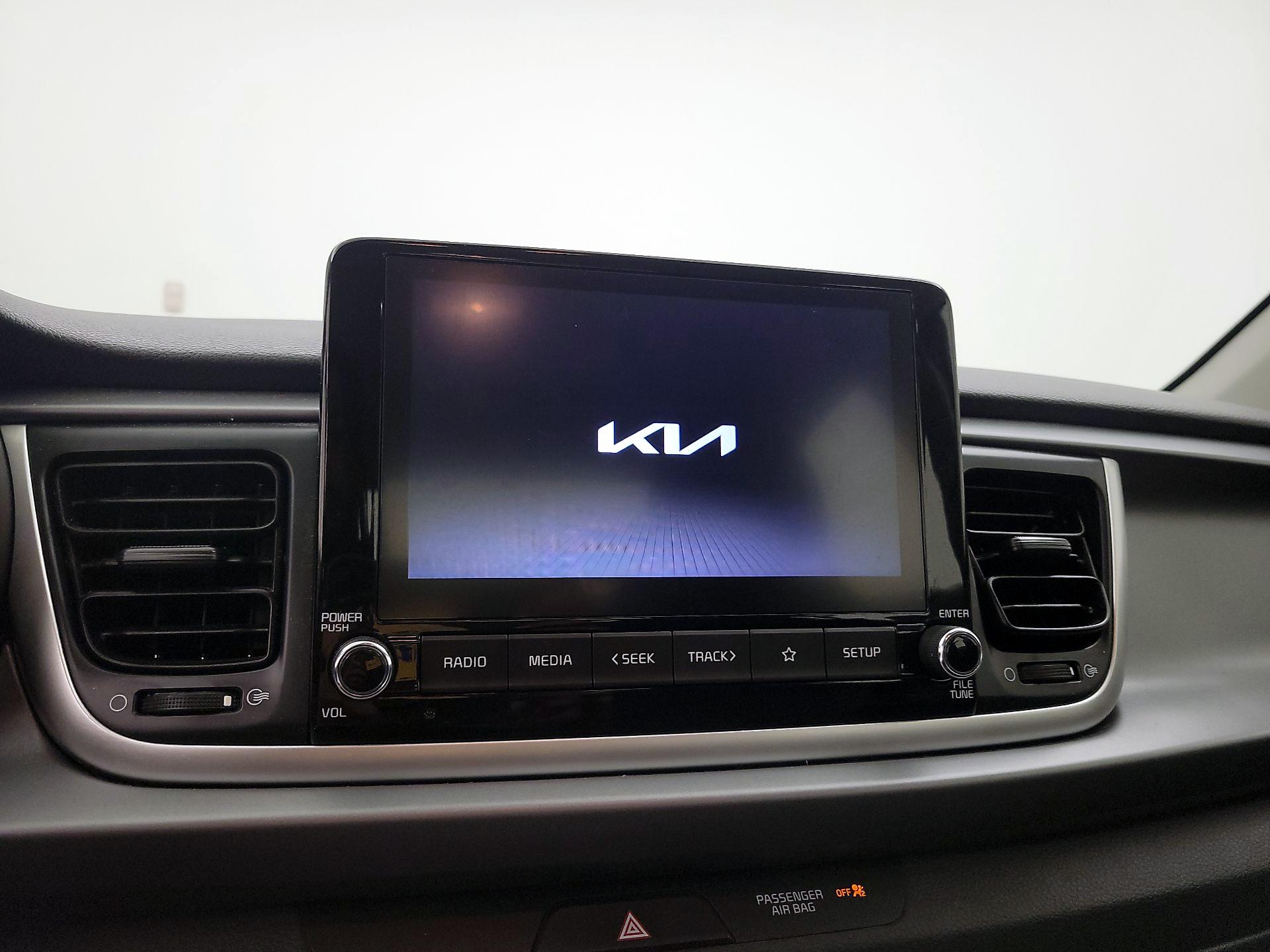 Thumbnail: 2023 Kia Rio - 15