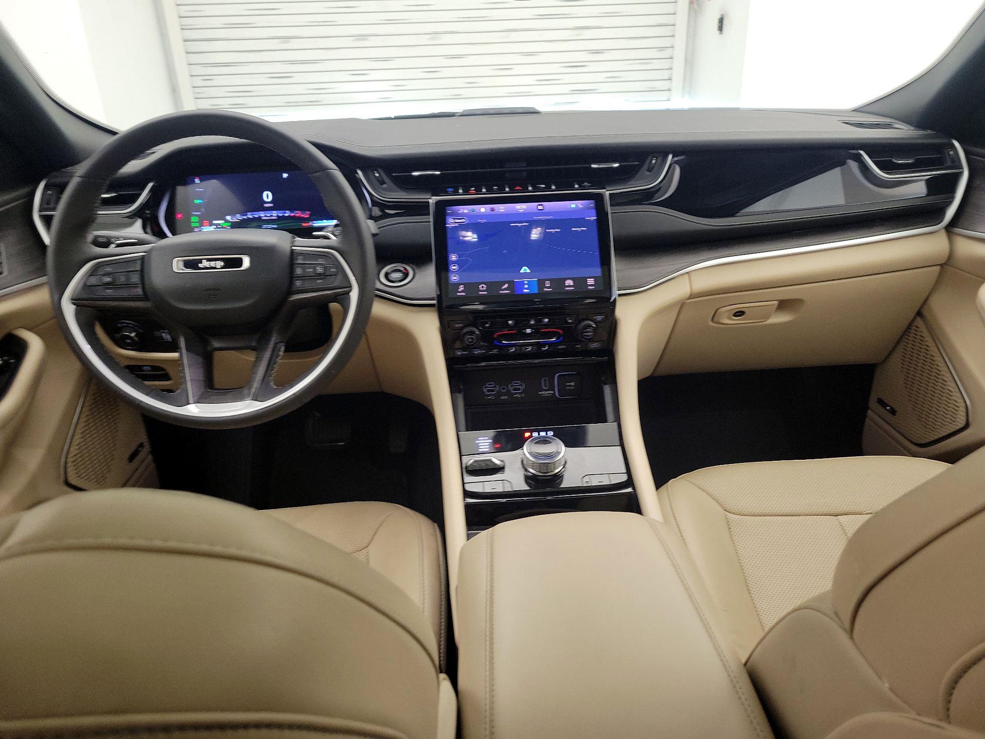 Thumbnail: 2023 Jeep Grand Cherokee - 9