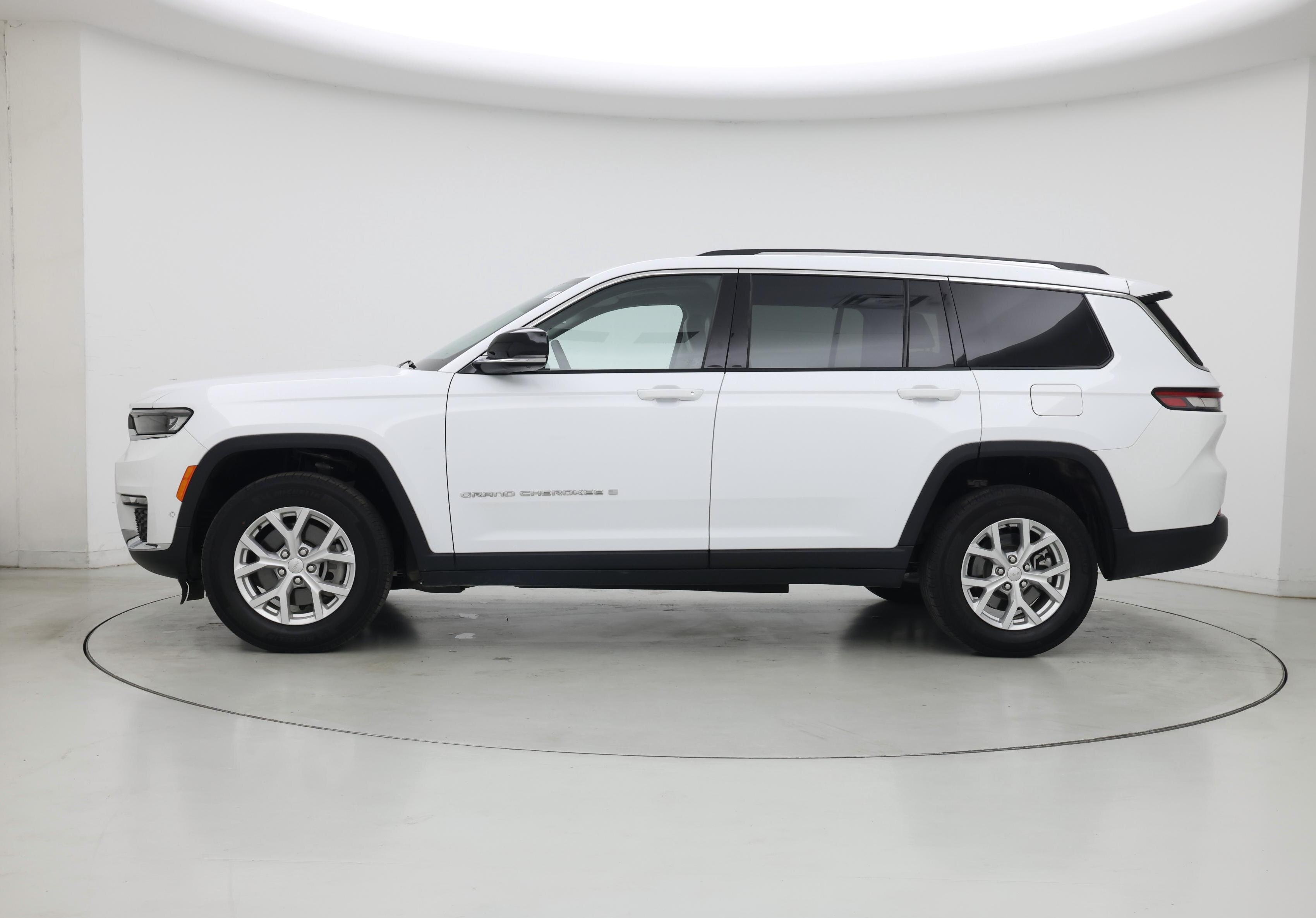 Thumbnail: 2023 Jeep Grand Cherokee L - 3