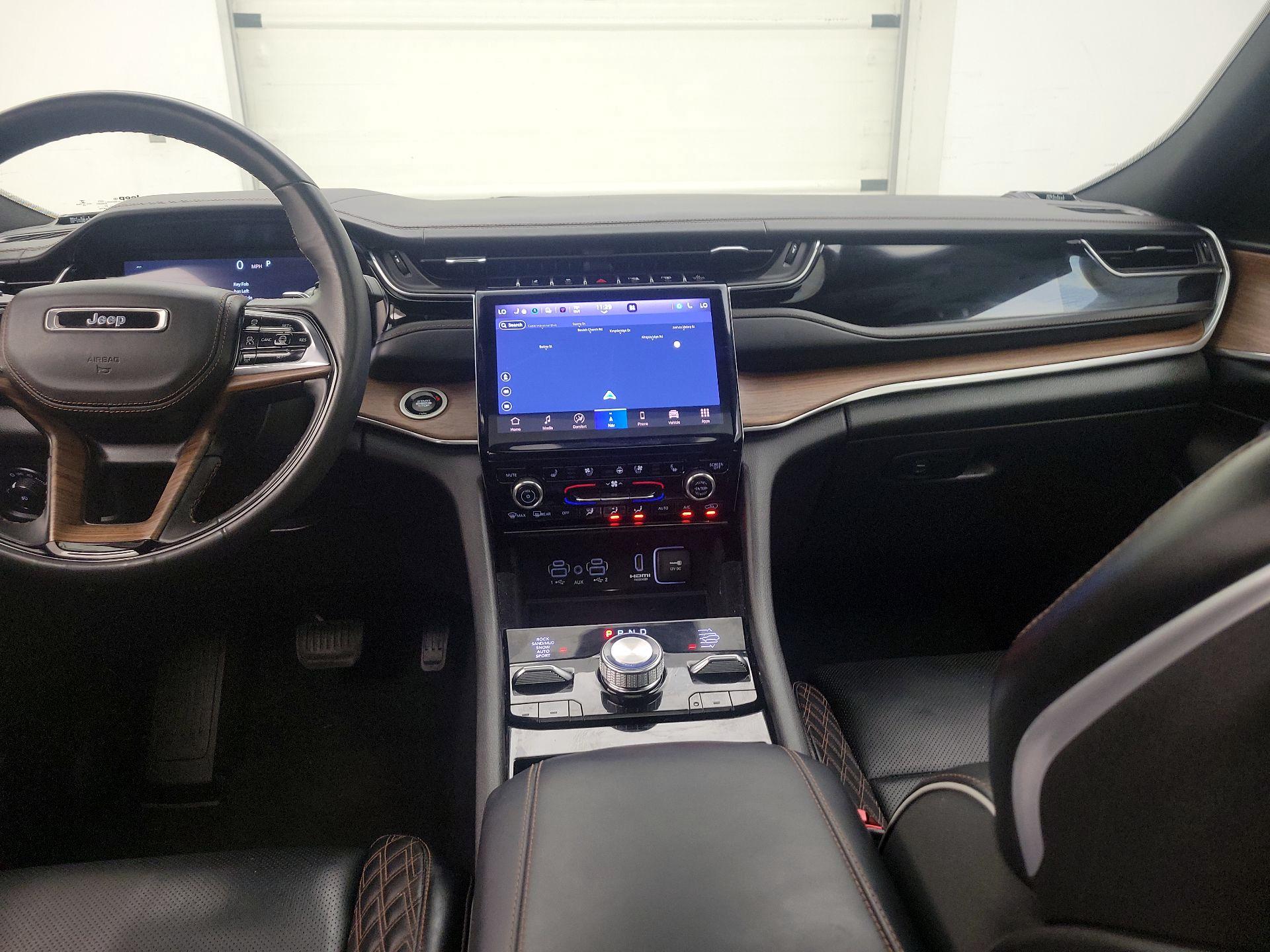 Thumbnail: 2022 Jeep Grand Cherokee - 9