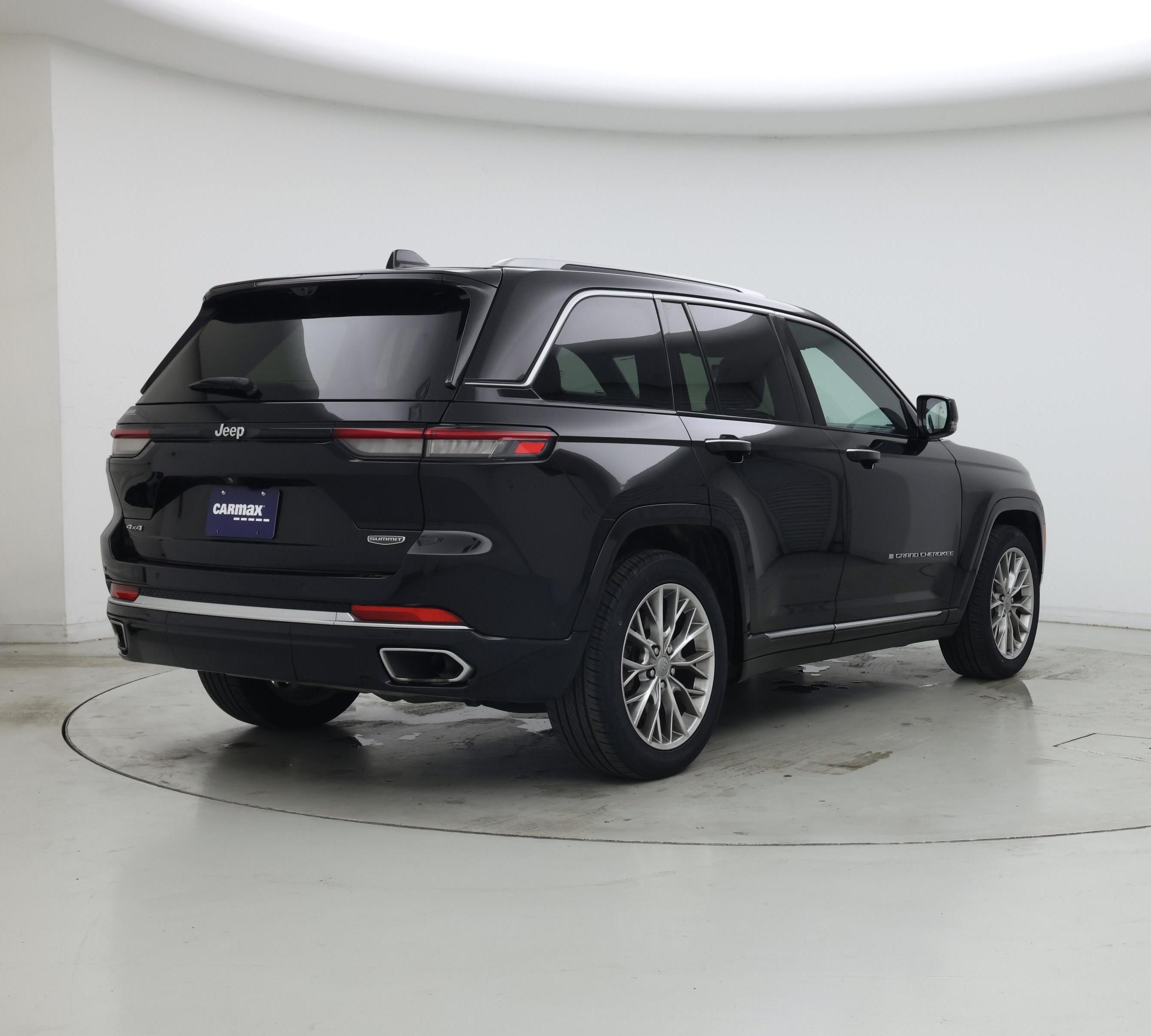 Thumbnail: 2022 Jeep Grand Cherokee - 8