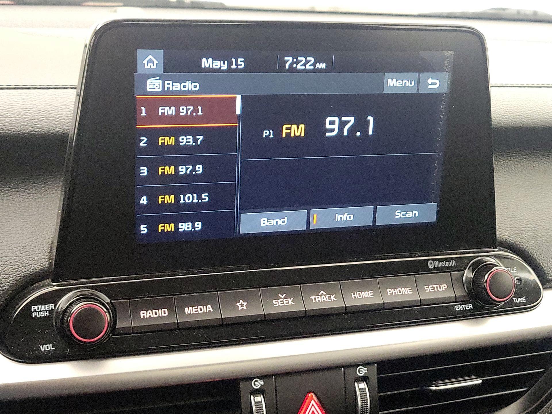 Thumbnail: 2021 Kia Forte - 15