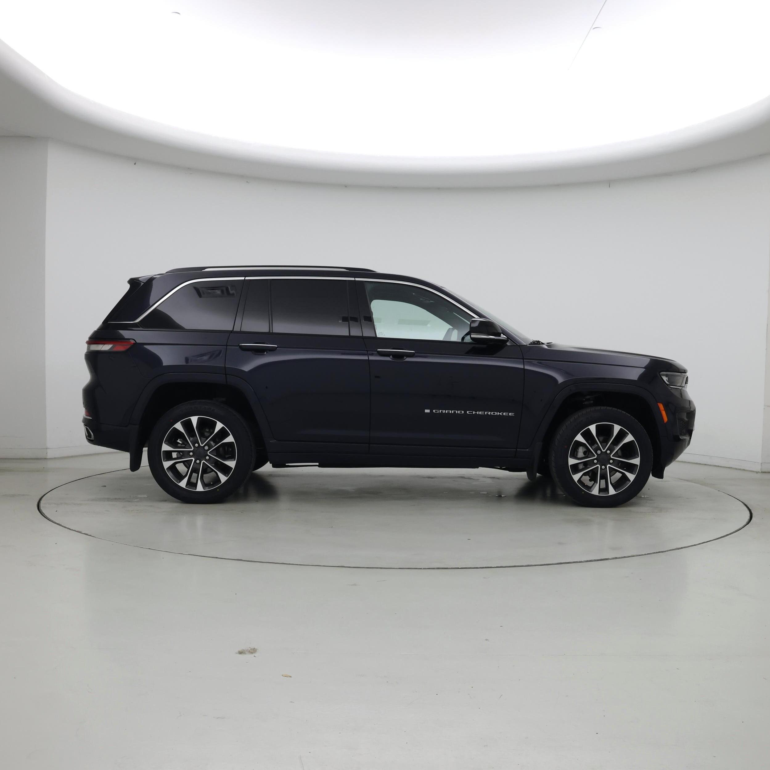 Thumbnail: 2023 Jeep Grand Cherokee - 7