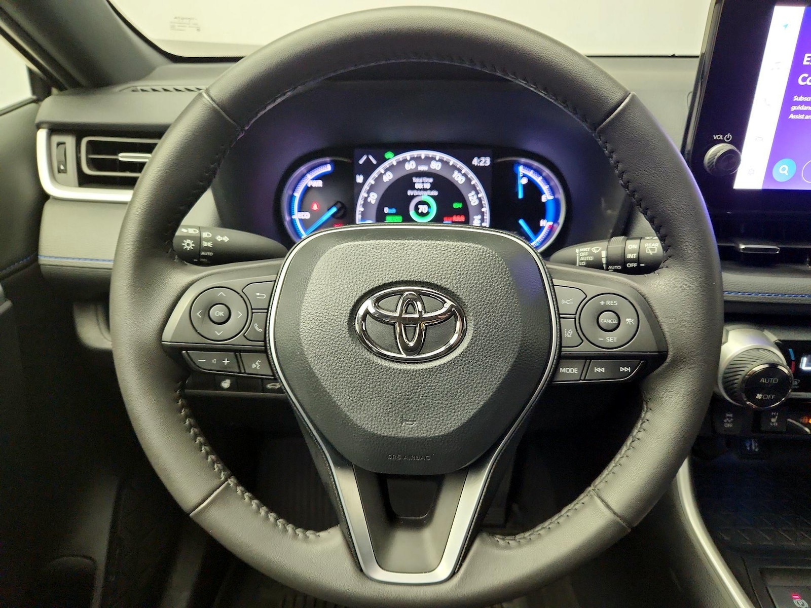 2024 Toyota RAV4 XSE - Photo 9