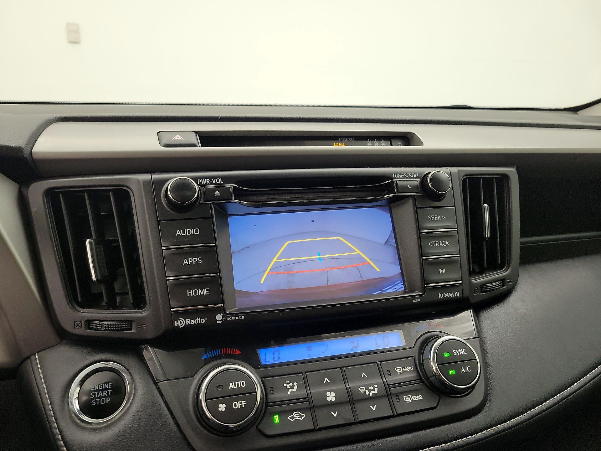 Thumbnail: 2018 Toyota RAV4 - 14