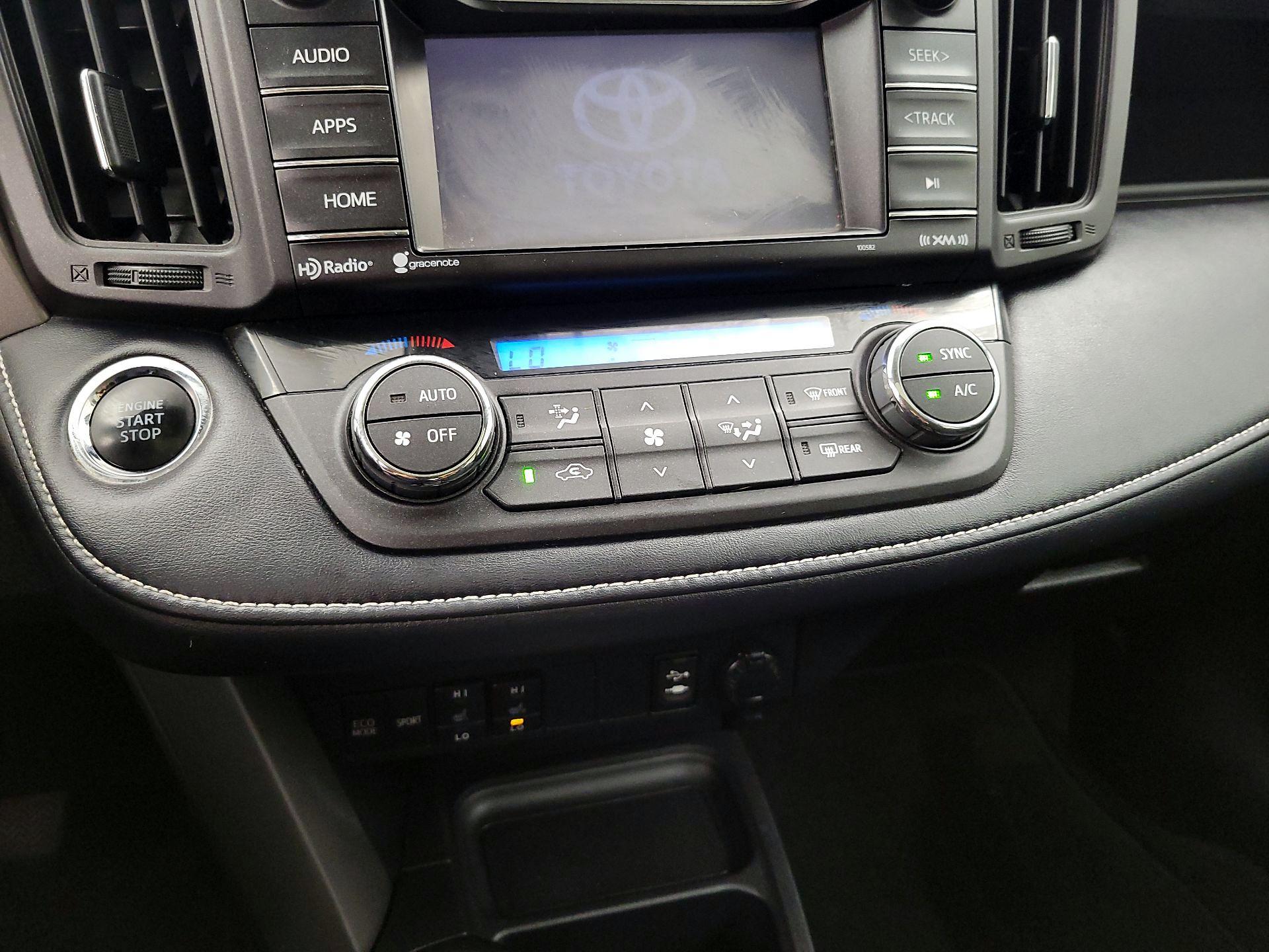 Thumbnail: 2018 Toyota RAV4 - 16