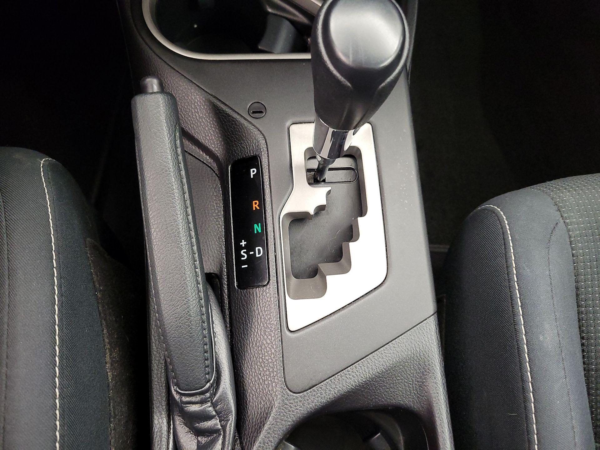 Thumbnail: 2018 Toyota RAV4 - 17