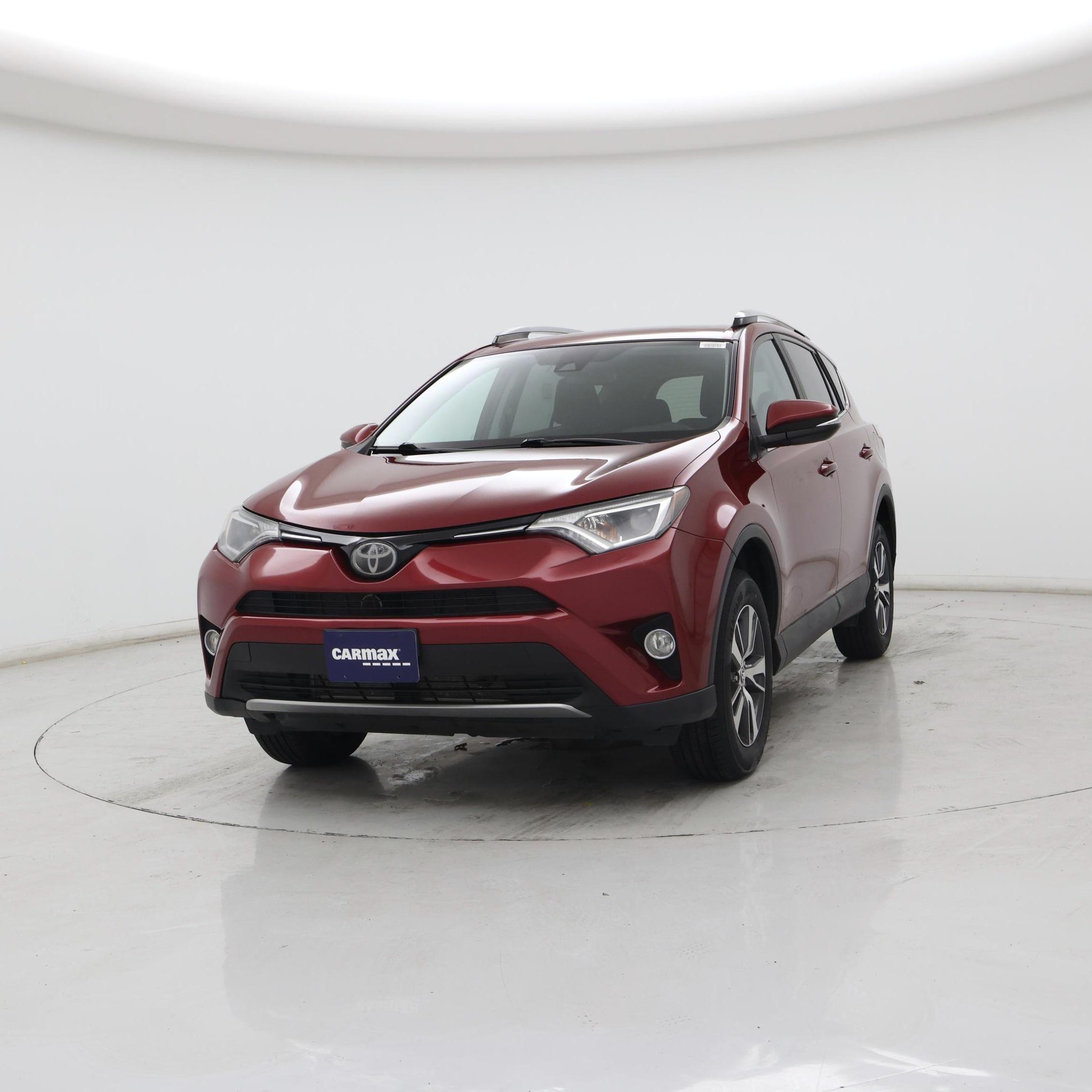 Thumbnail: 2018 Toyota RAV4 - 4