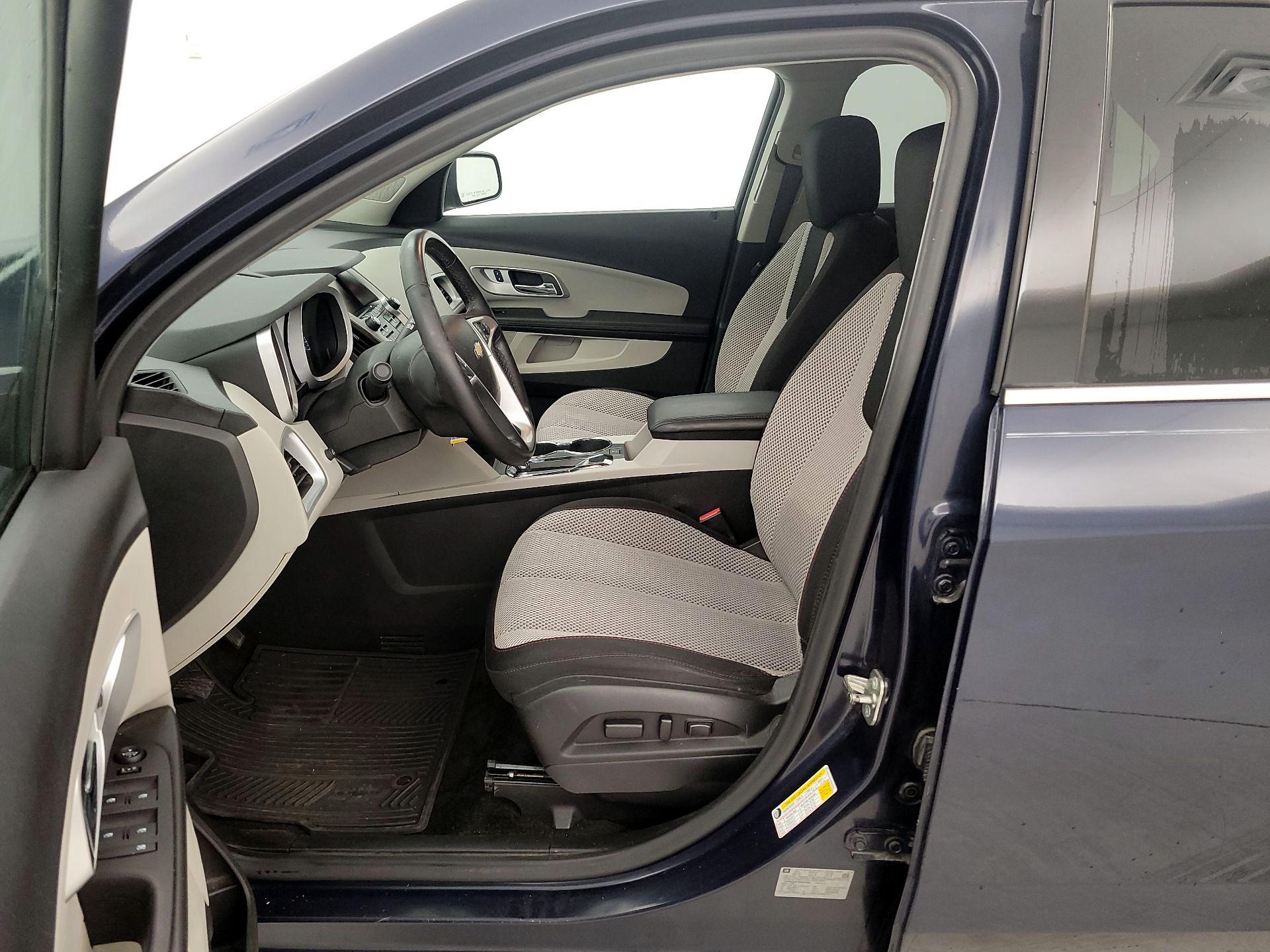 Thumbnail: 2017 Chevrolet Equinox - 11