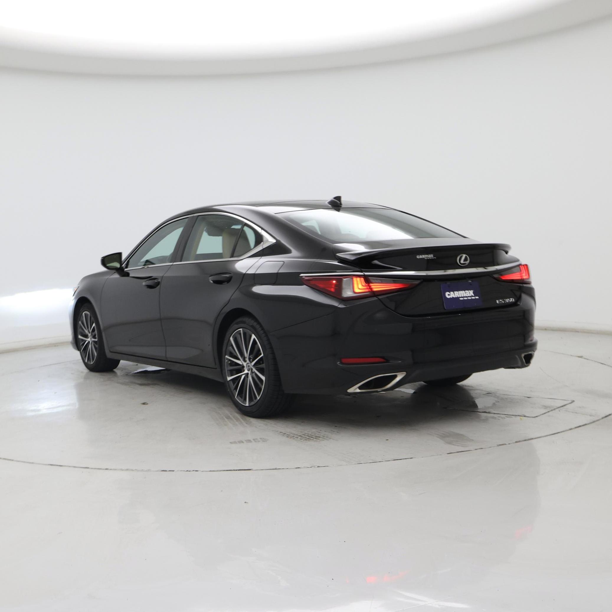 Thumbnail: 2022 Lexus ES - 2