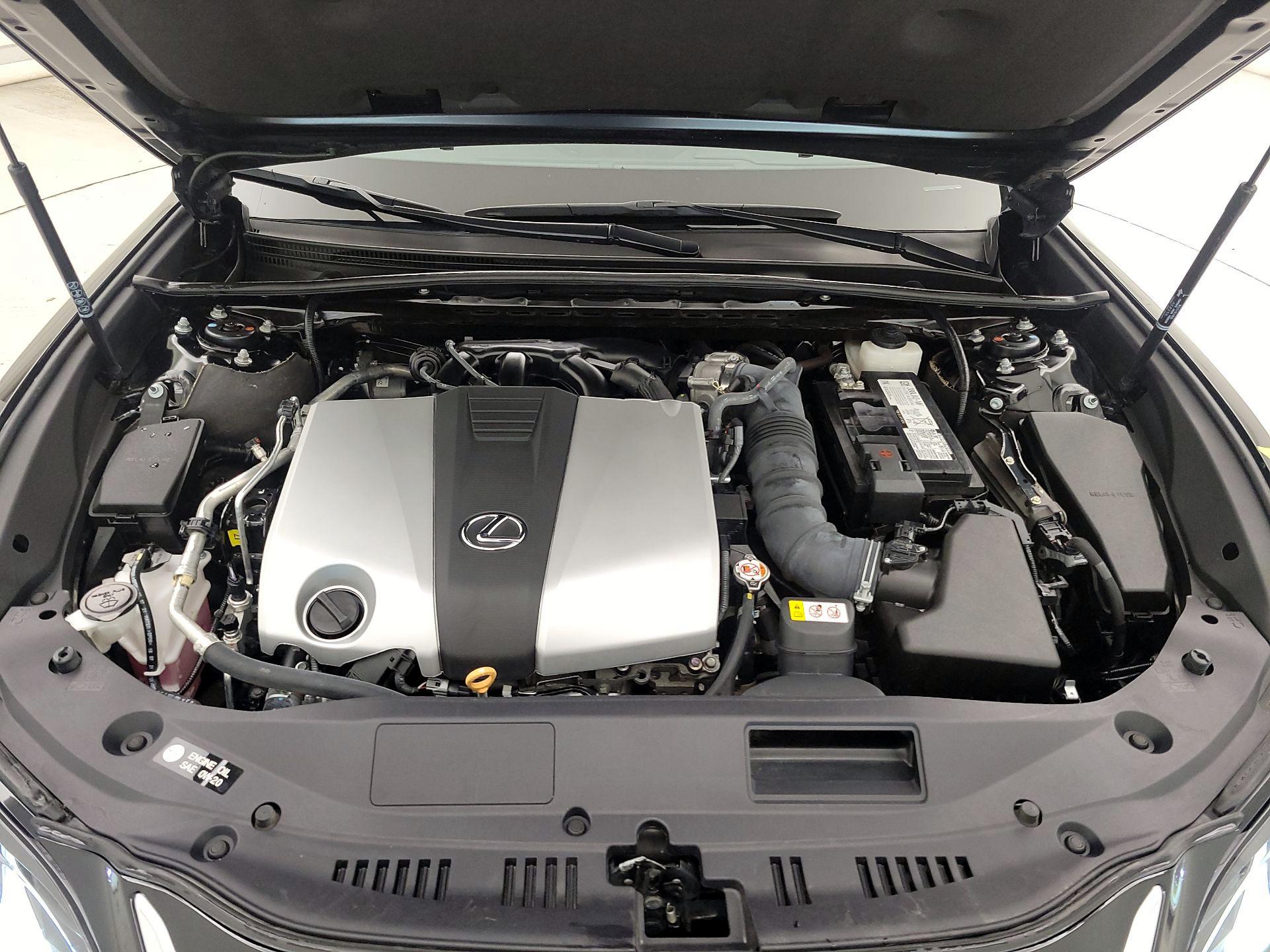 Thumbnail: 2022 Lexus ES - 20