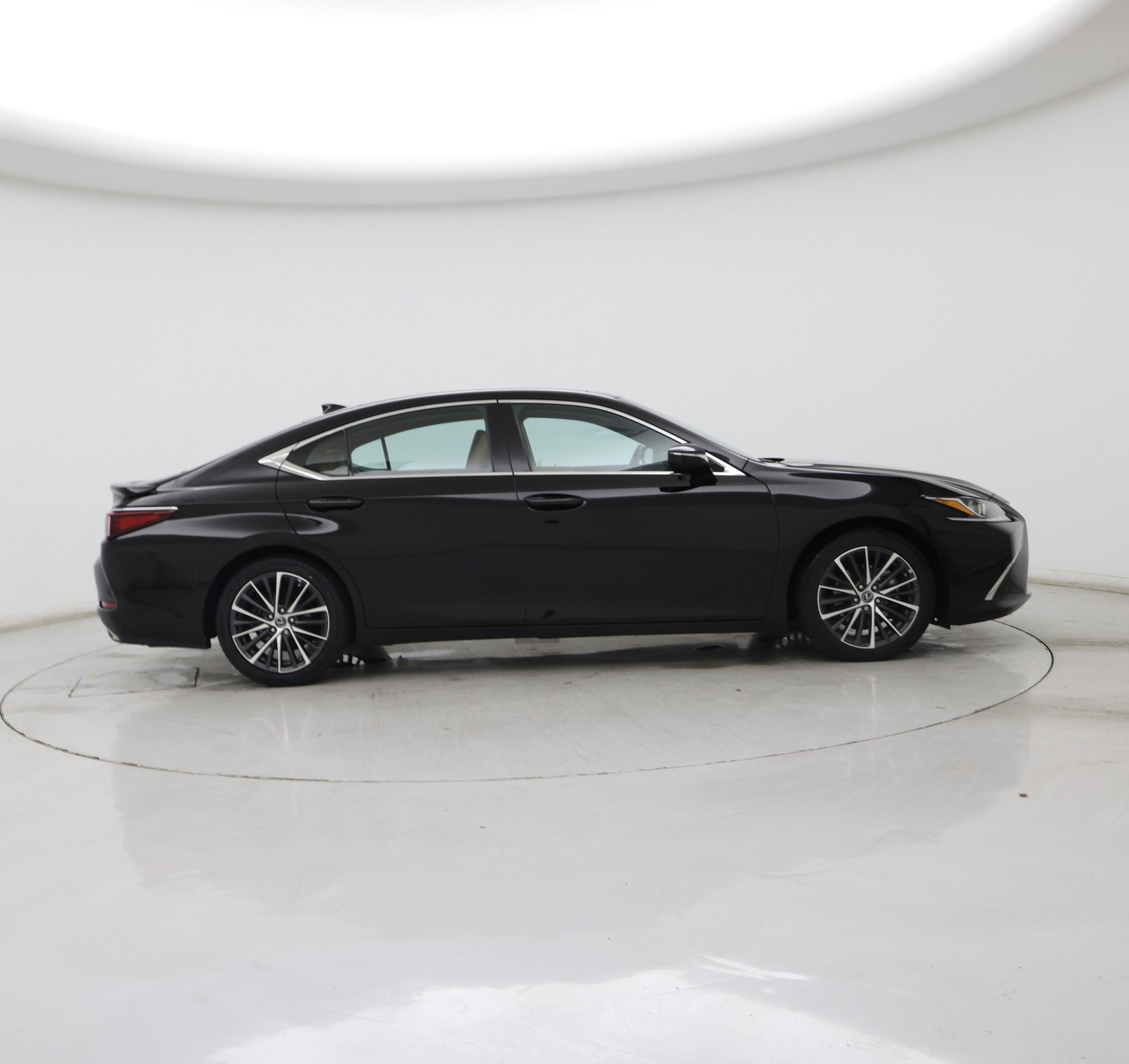 Thumbnail: 2022 Lexus ES - 7