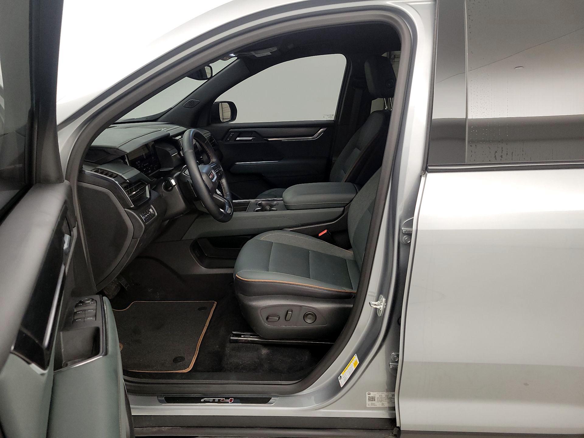 Thumbnail: 2025 GMC Acadia - 11