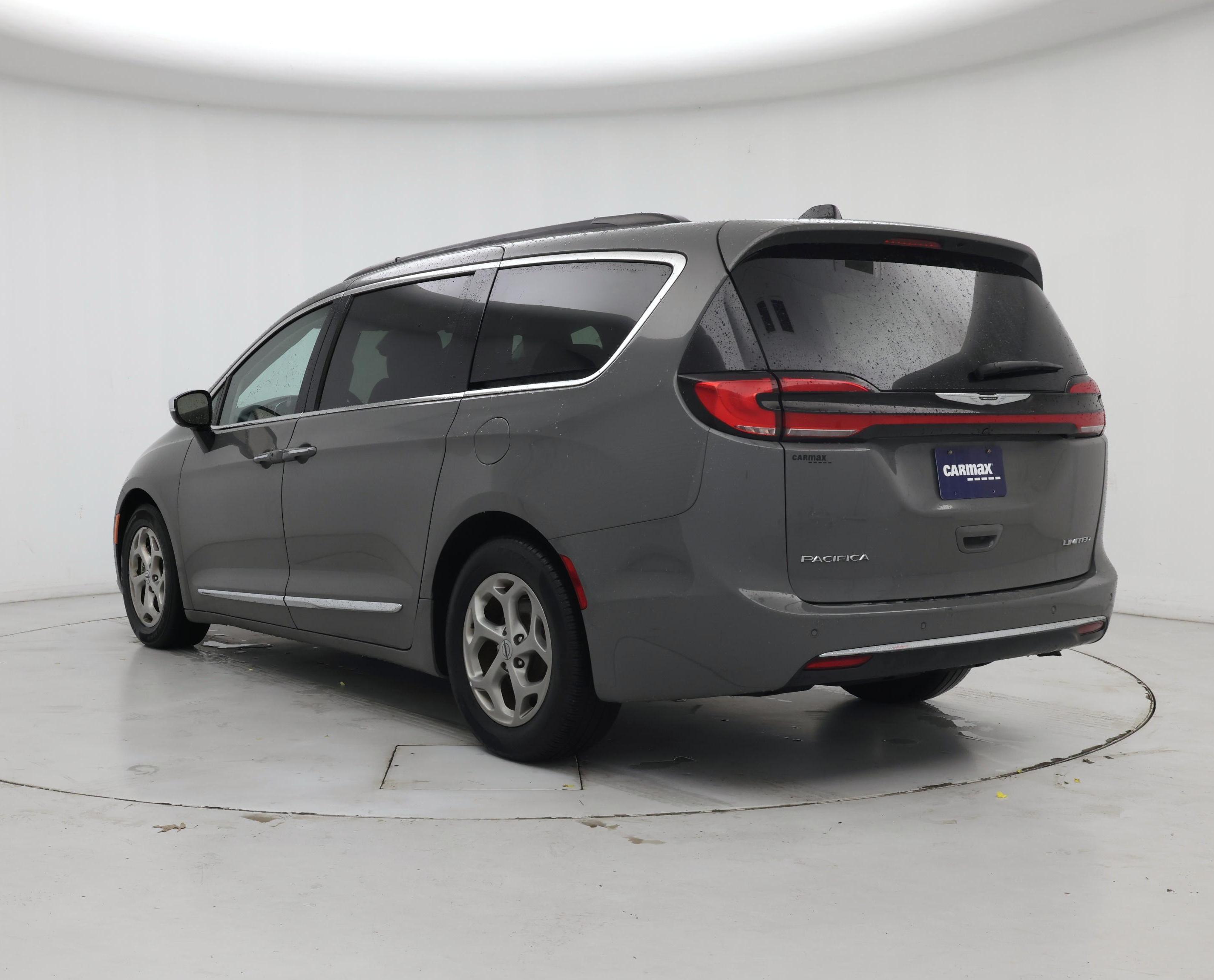 Thumbnail: 2023 Chrysler Pacifica - 2