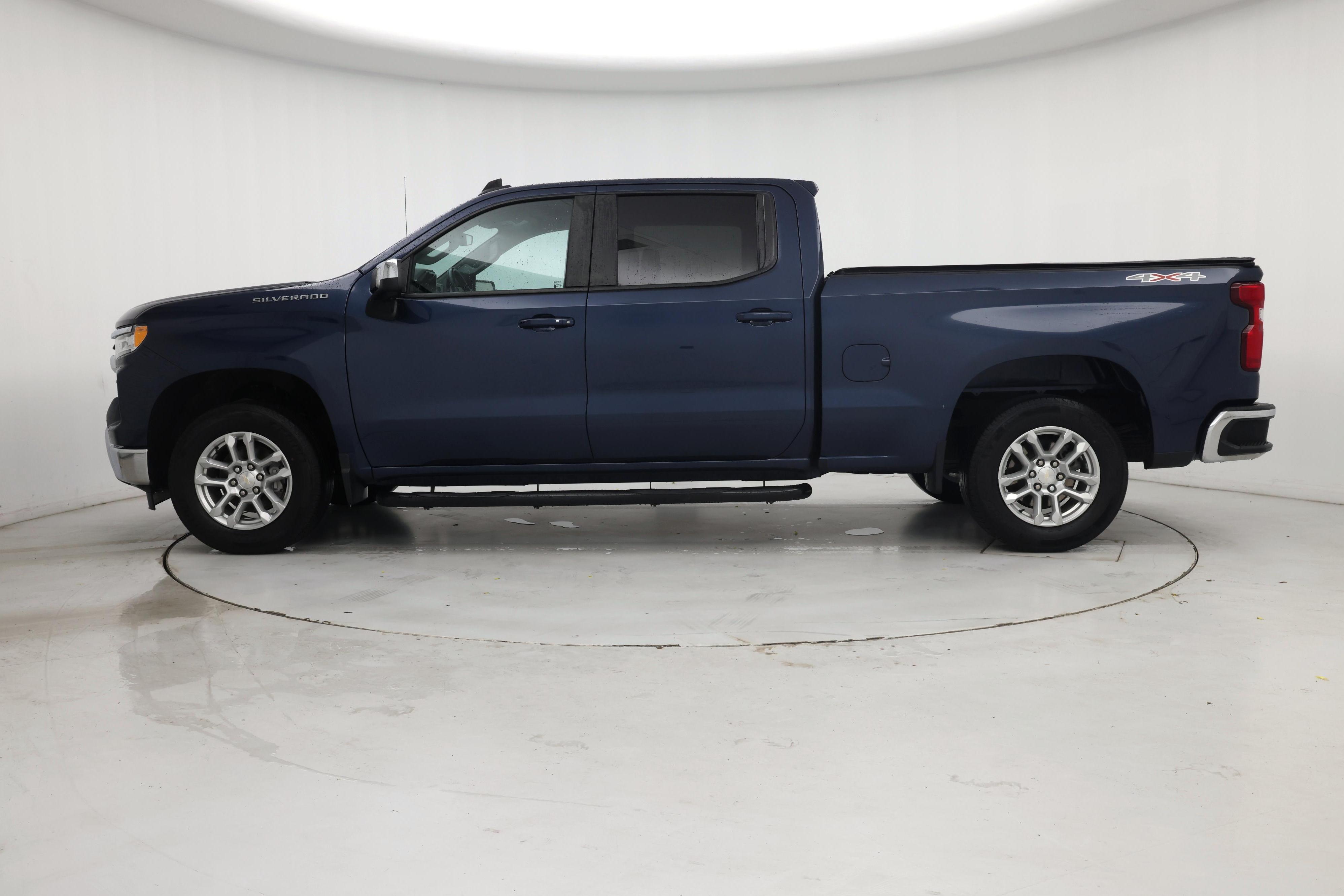Thumbnail: 2022 Chevrolet Silverado 1500 - 3