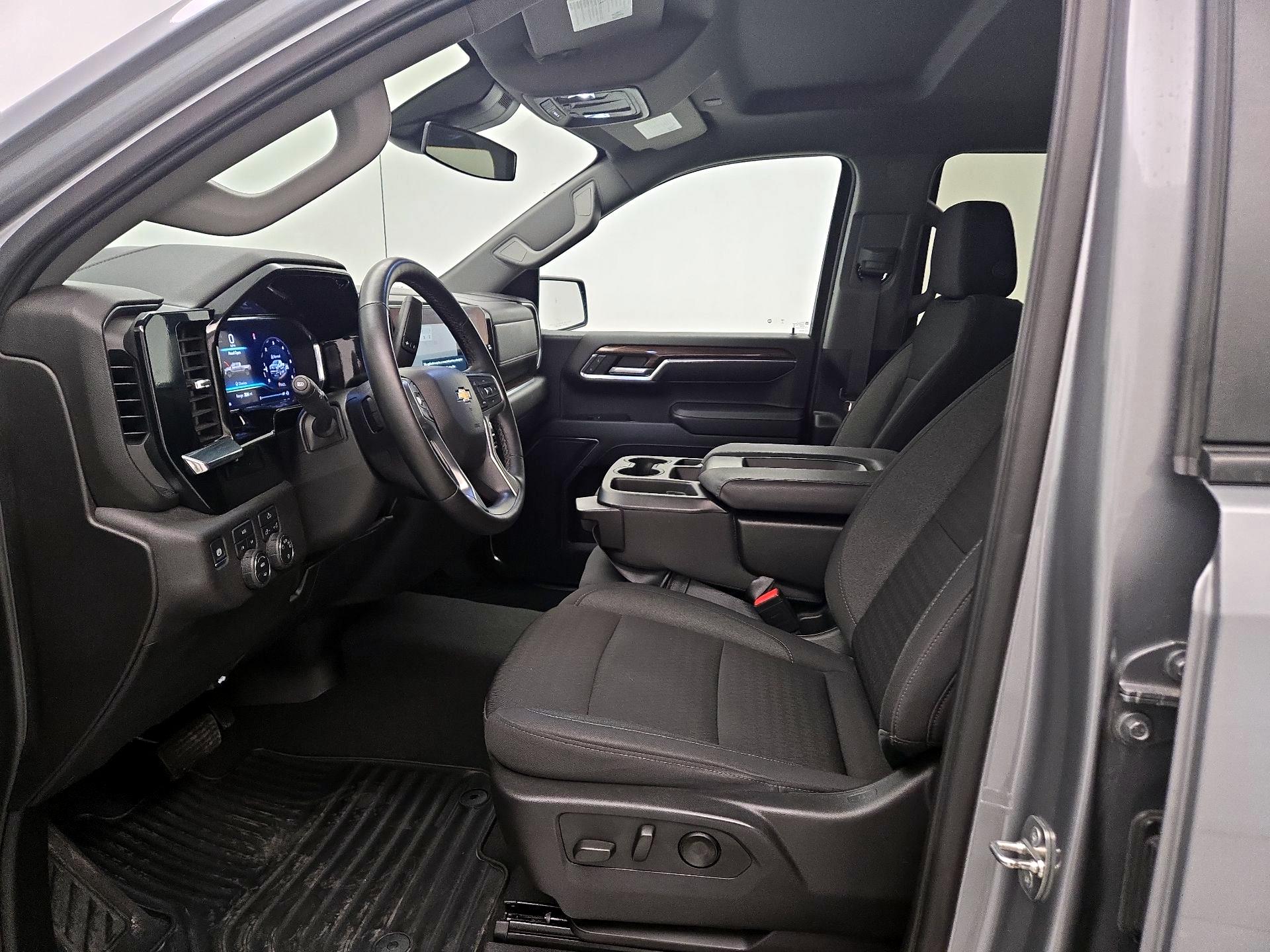 Thumbnail: 2024 Chevrolet Silverado 1500 - 11