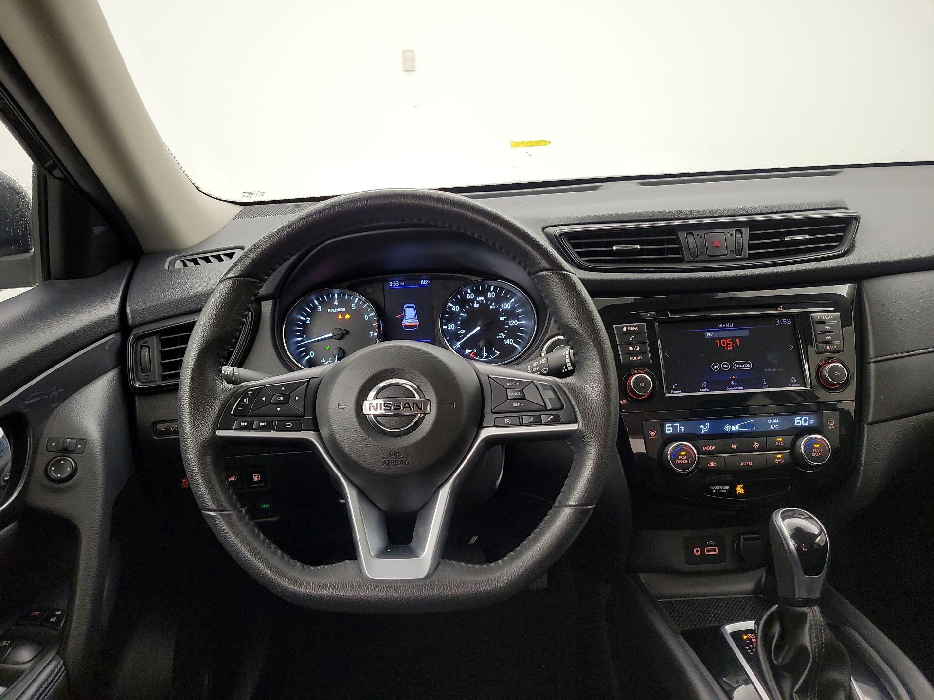 Thumbnail: 2020 Nissan Rogue - 10