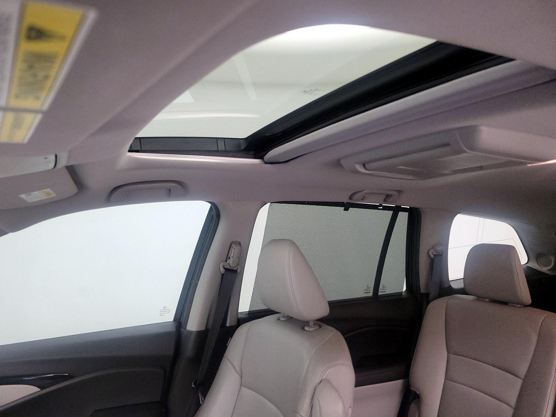 Thumbnail: 2018 Honda Pilot - 20