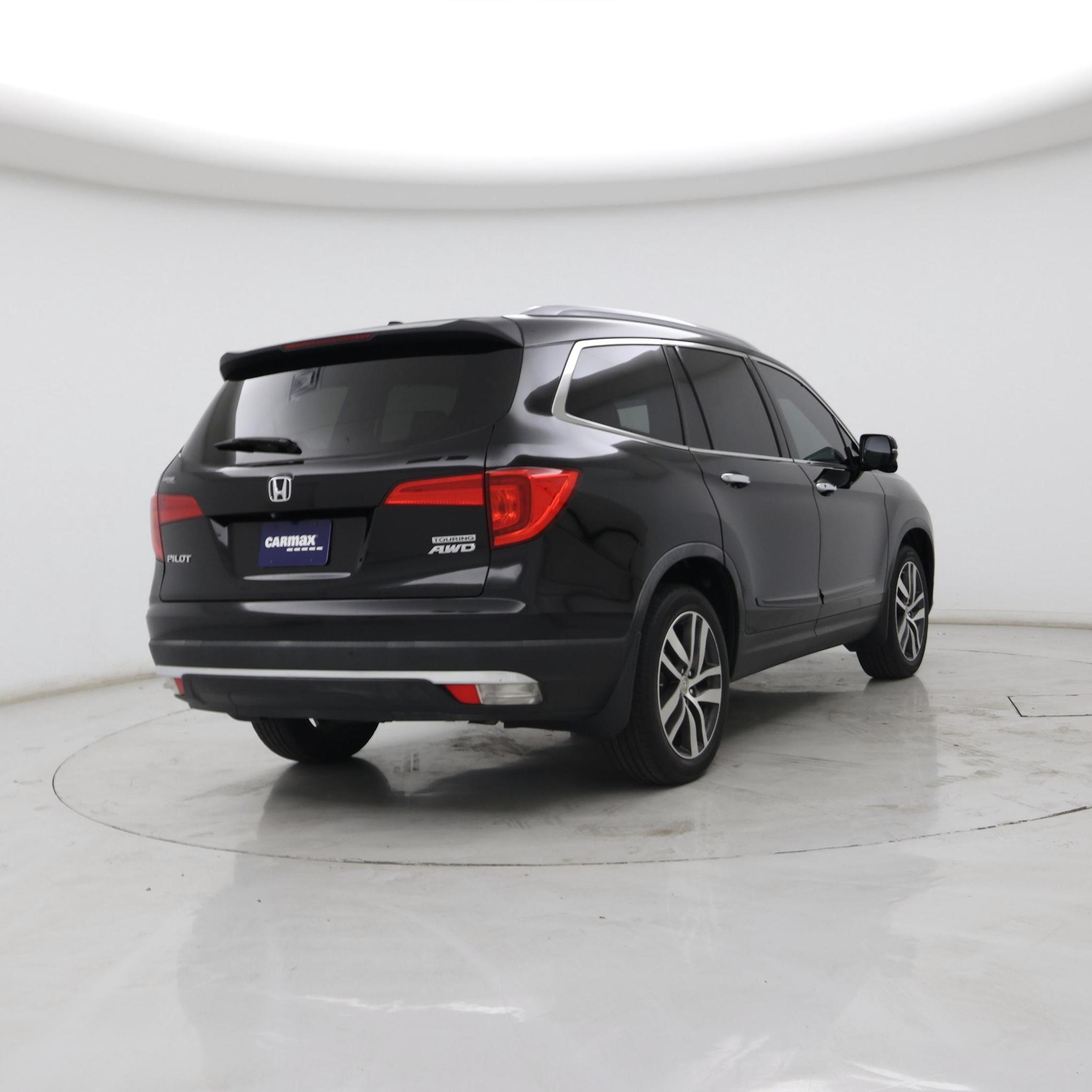 Thumbnail: 2018 Honda Pilot - 8