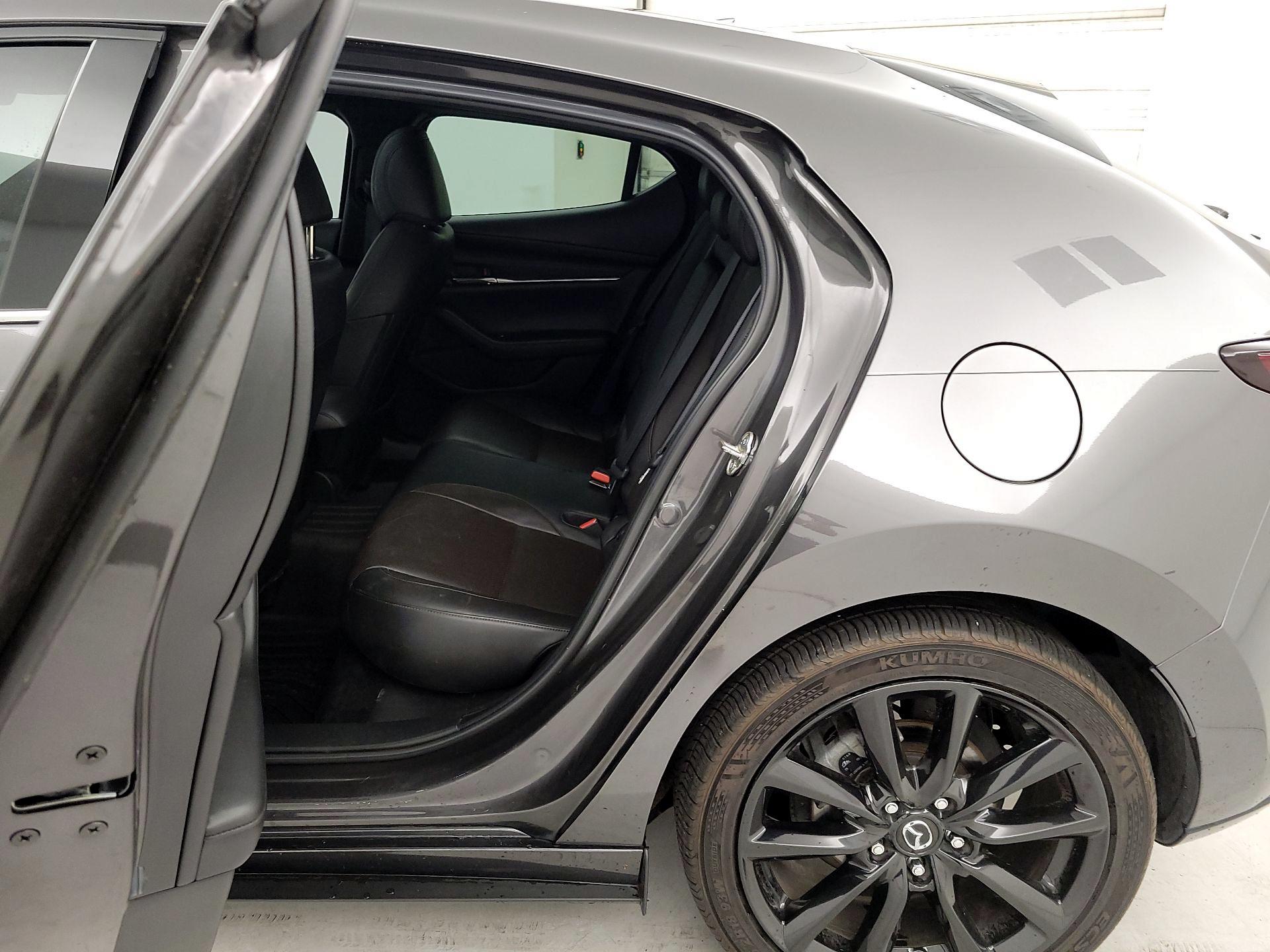 Thumbnail: 2019 Mazda Mazda3 - 19