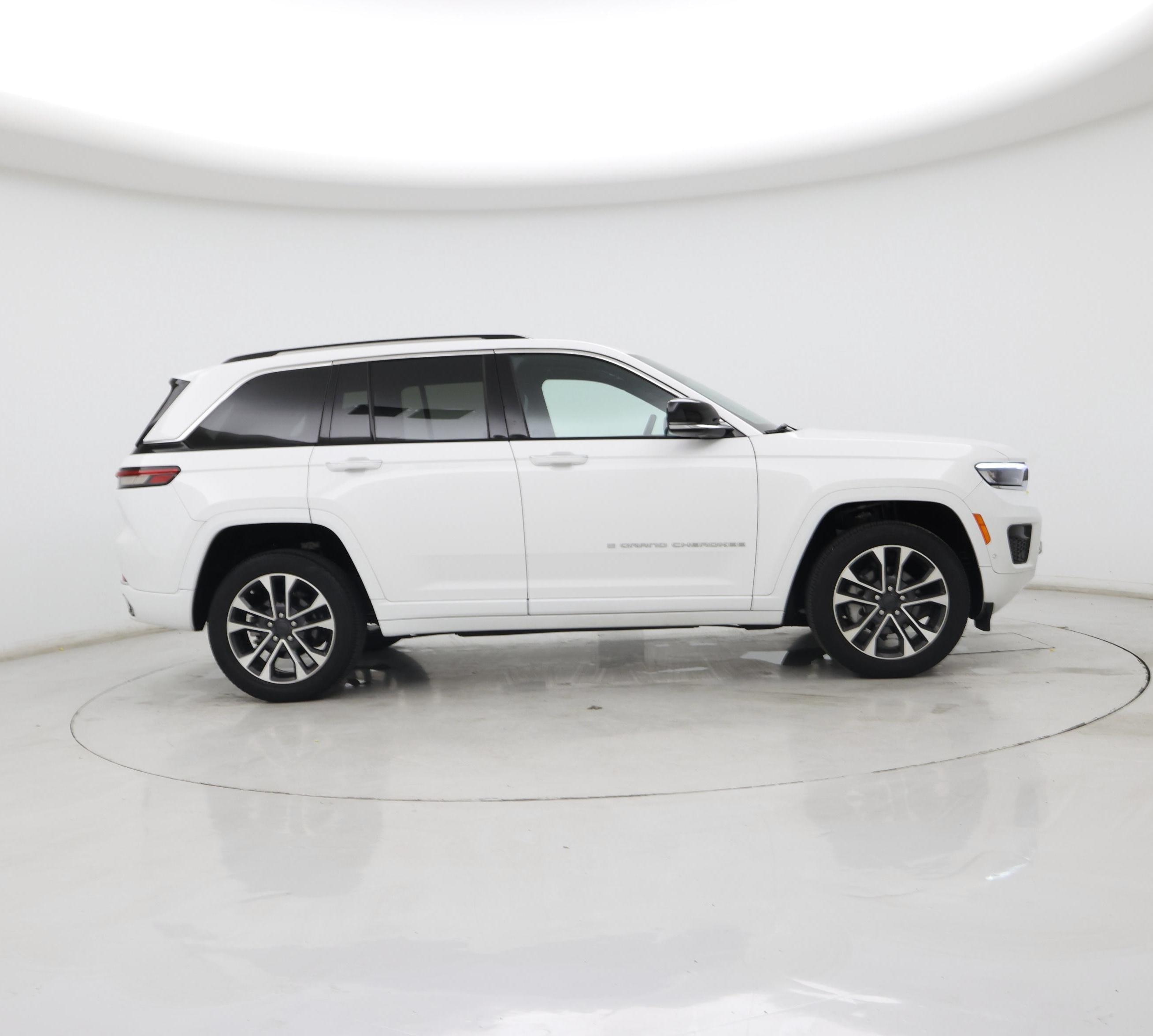 Thumbnail: 2023 Jeep Grand Cherokee - 7