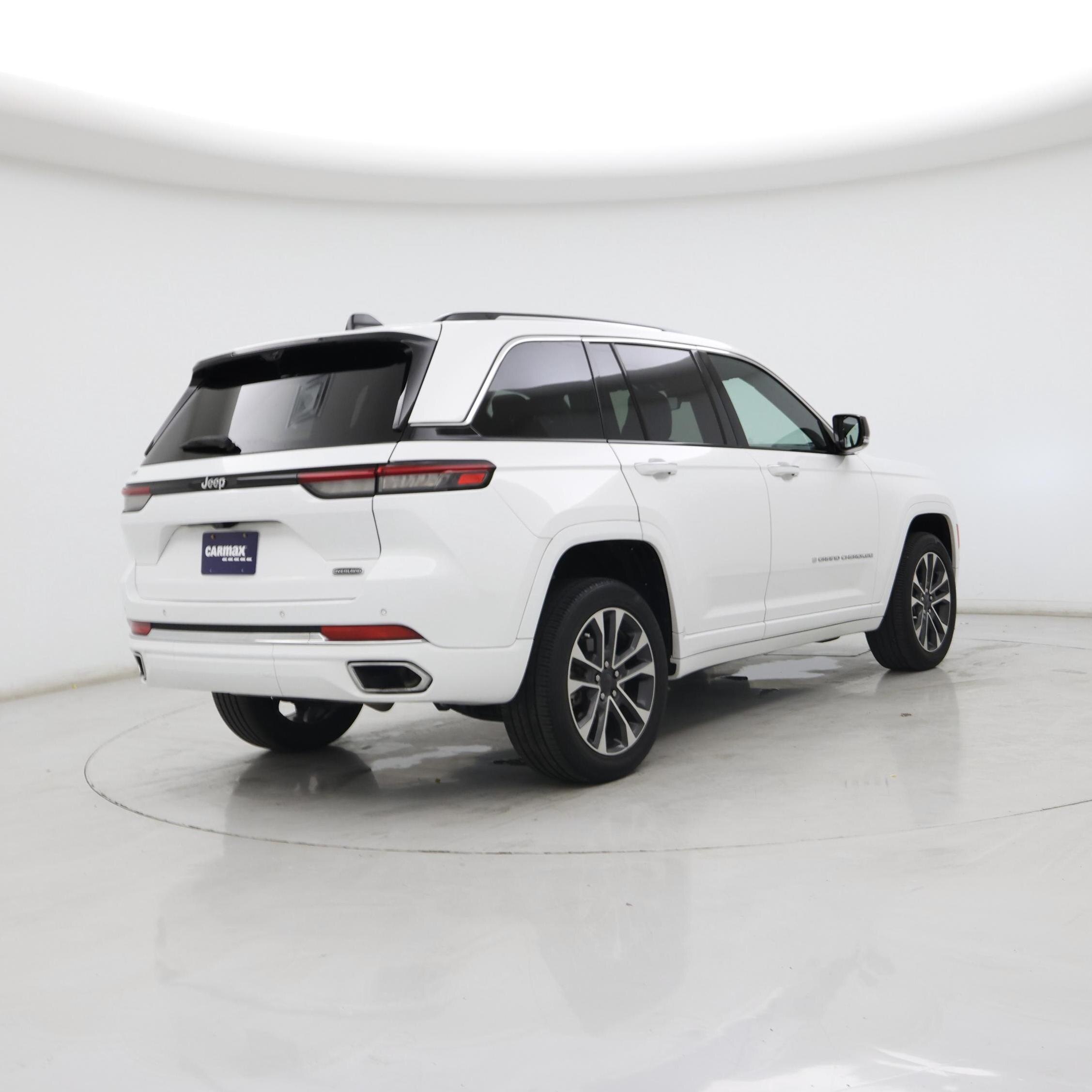 Thumbnail: 2023 Jeep Grand Cherokee - 8