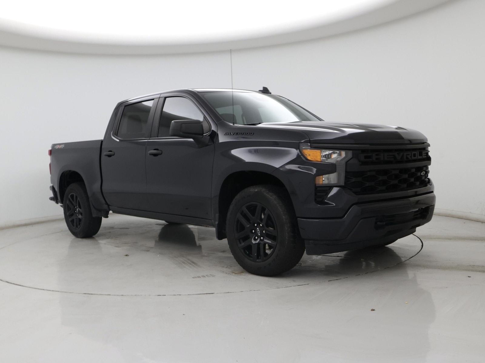 2023 Chevrolet Silverado 1500 Custom - Photo 2