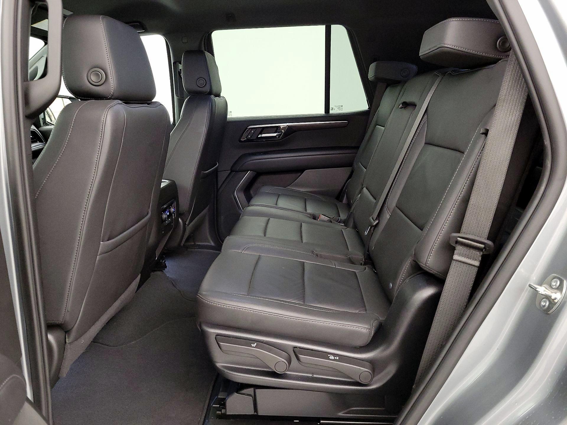 Thumbnail: 2025 Chevrolet Tahoe - 18