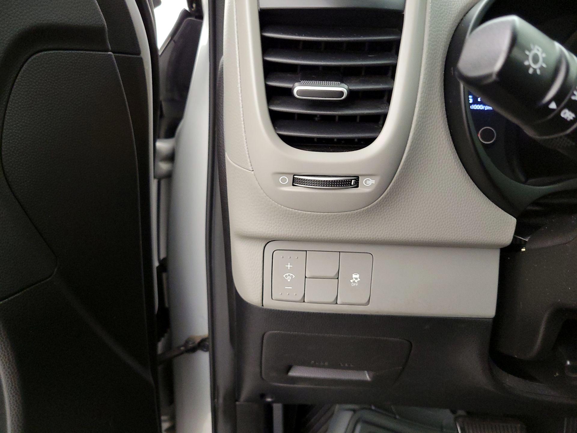 Thumbnail: 2014 Kia Soul - 13