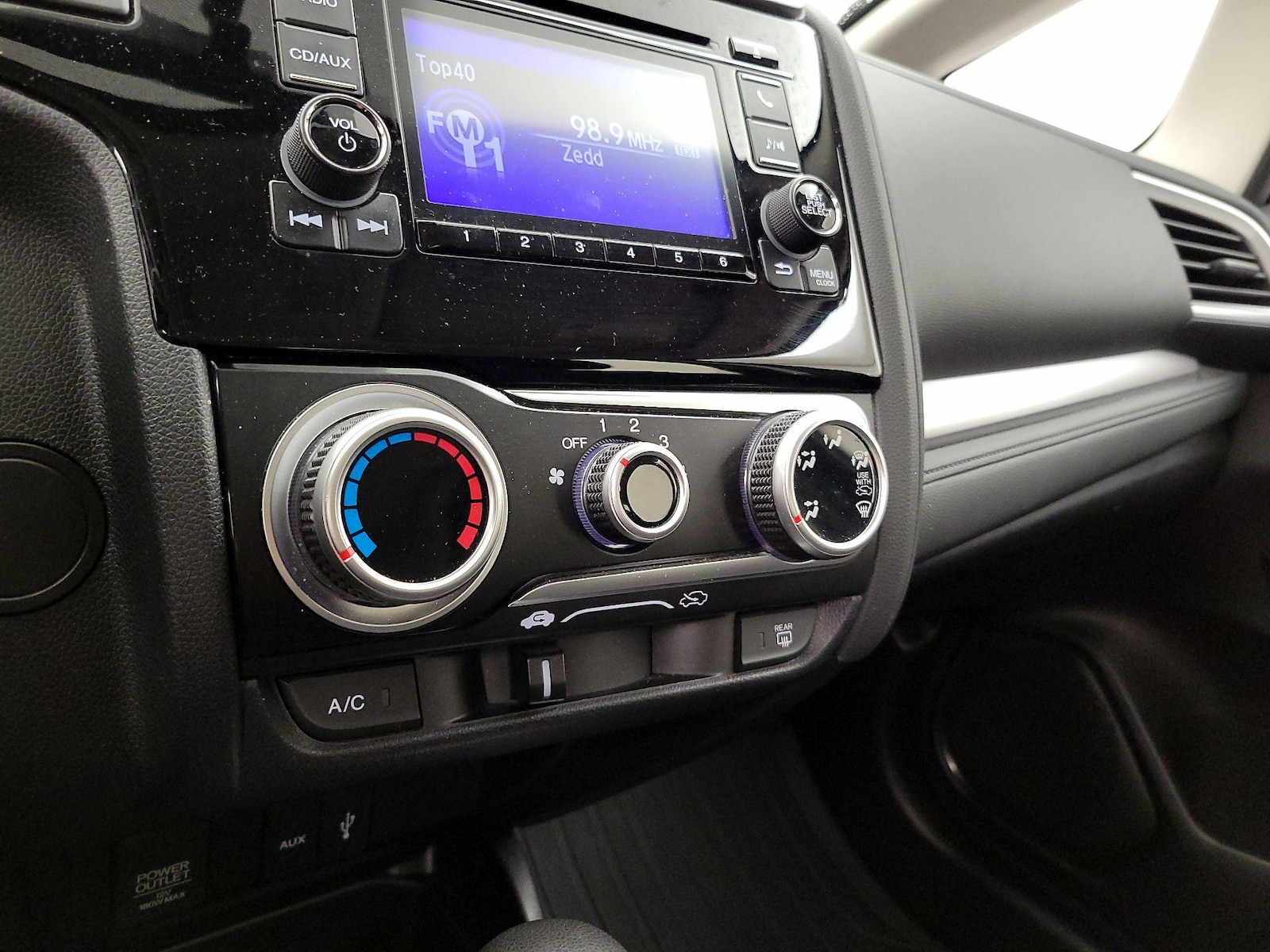 2016 Honda Fit LX - Photo 17