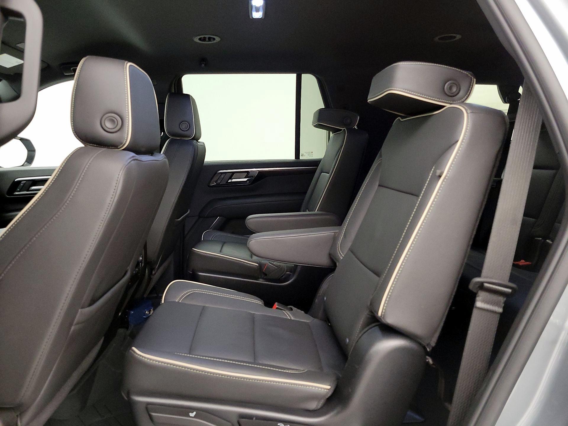 Thumbnail: 2025 Chevrolet Tahoe - 18